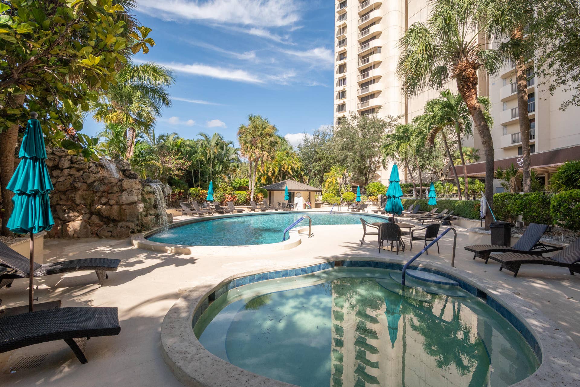 Clark- 2480 Presidential Way 1504-00
