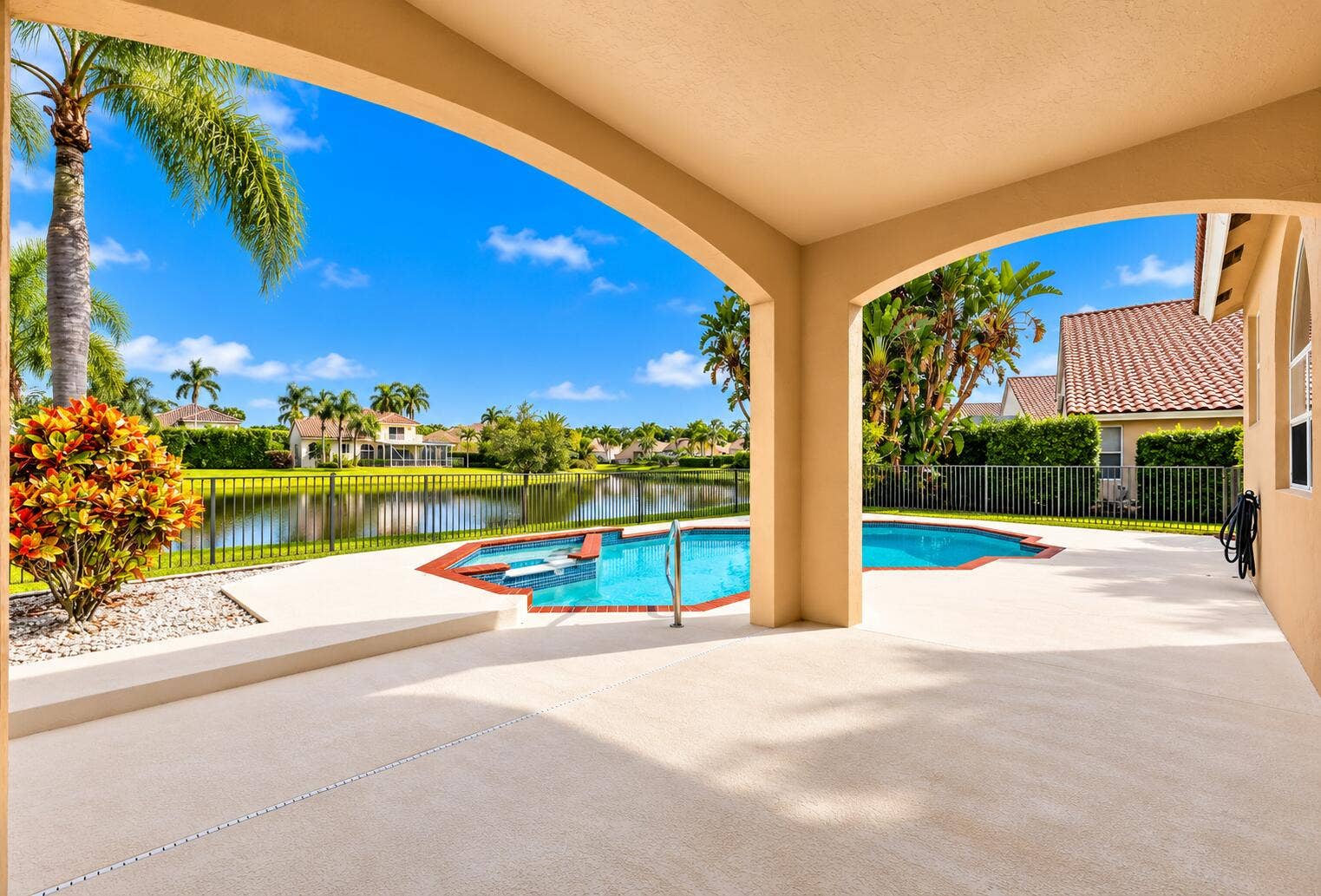 10671 St Thomas Drive, Boca Raton, FL 33498 This is what South Florida living is all about! A beautiful private pool, inviting spa, tropical surroundings, and stunning waterfront views combine to create an extraordinary backyard experience.