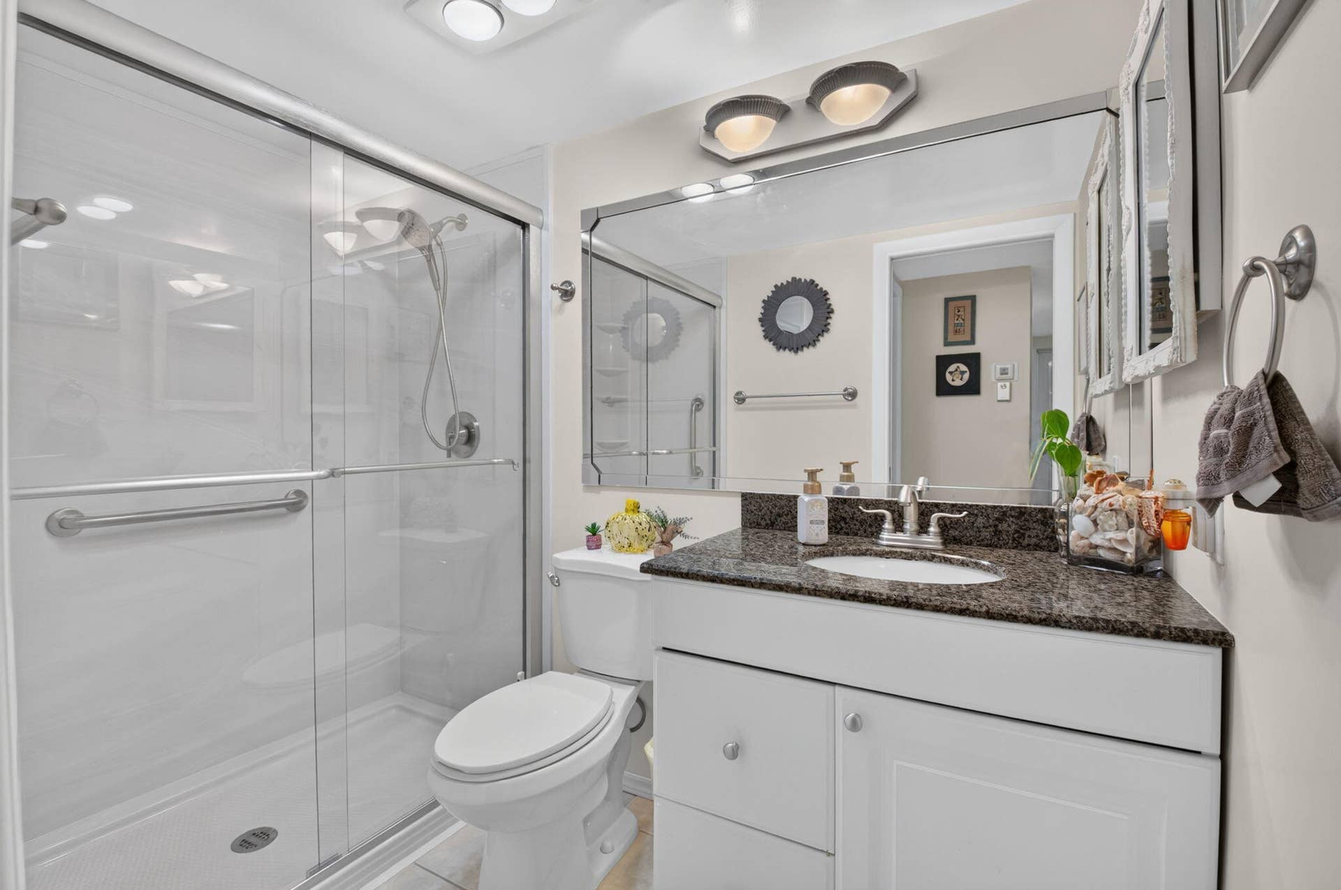 2700 SW 22nd Avenue, #1406, Delray Beach, FL 33445 23-web-or-mls-DSC_1321
