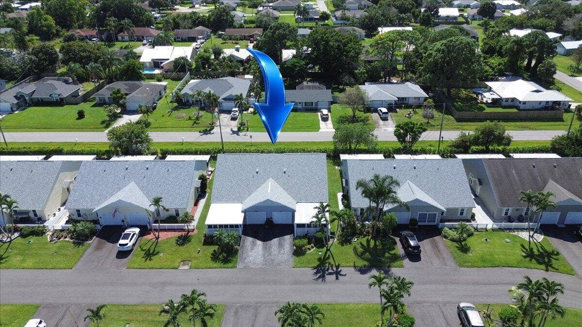 2610 SE Tropical E Circle, Port St Lucie, FL 34952 Aerial view
