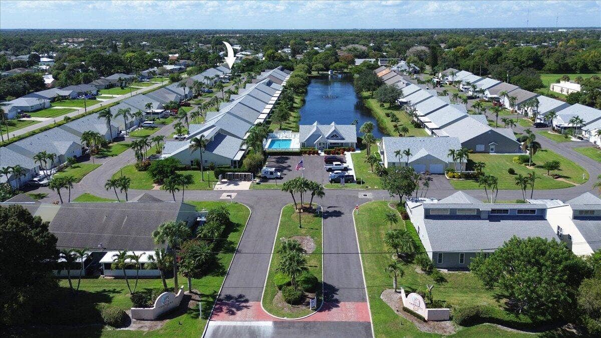 2610 SE Tropical E Circle, Port St Lucie, FL 34952 Aerial view