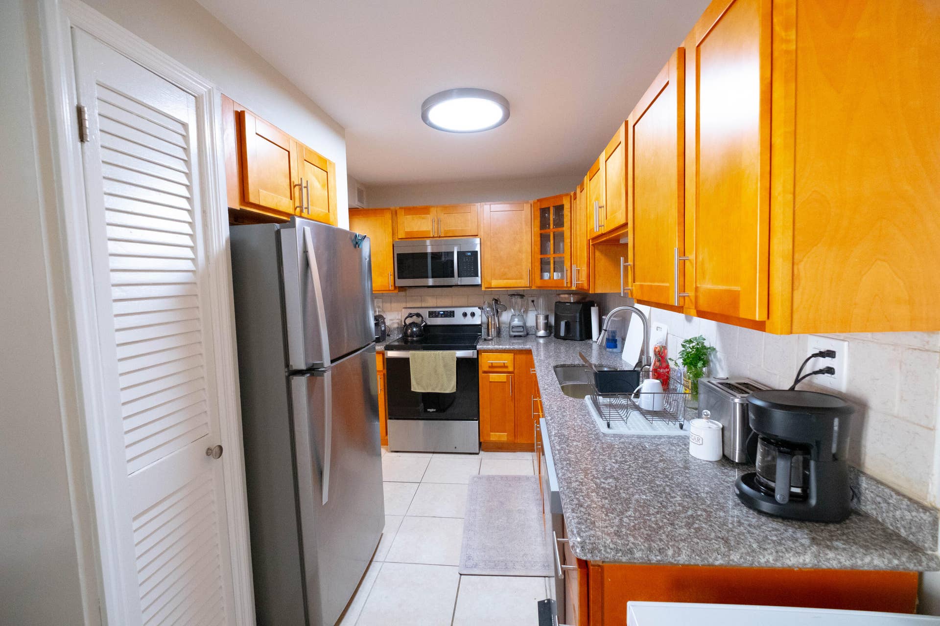 4 ROYAL PALM Way, #6050, Boca Raton, FL 33432 BOCA BAYOU KITCHEN4