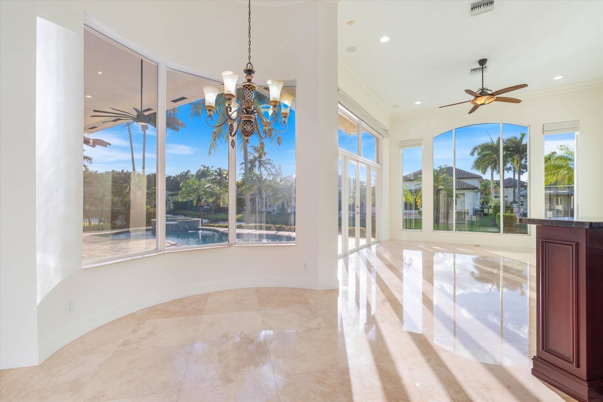 Breakfast Room Overlooking Pool and Spa