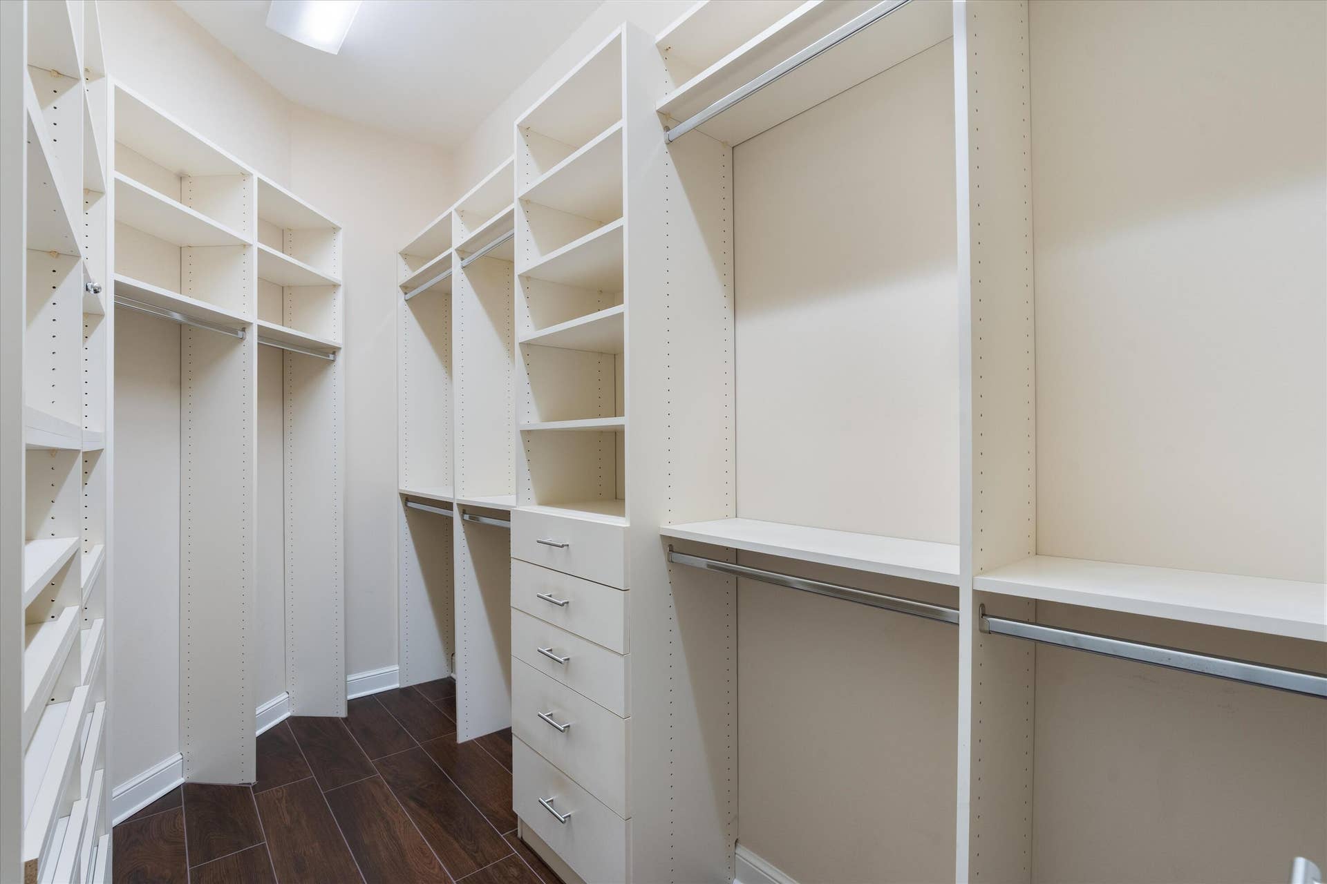 Custom Walk in Closets