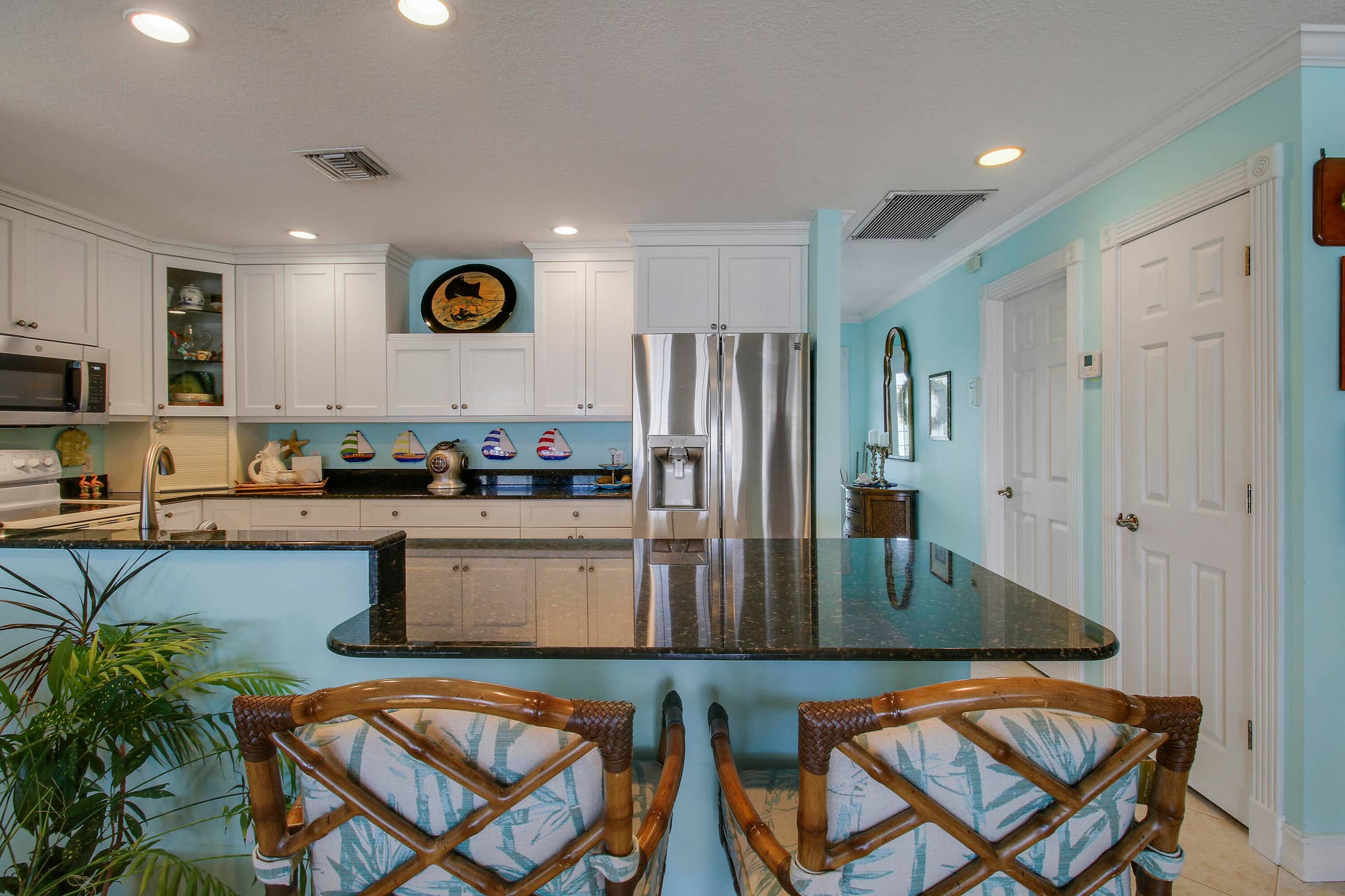 110 Shore Drive, Riviera Beach, FL 33404 Kitchen