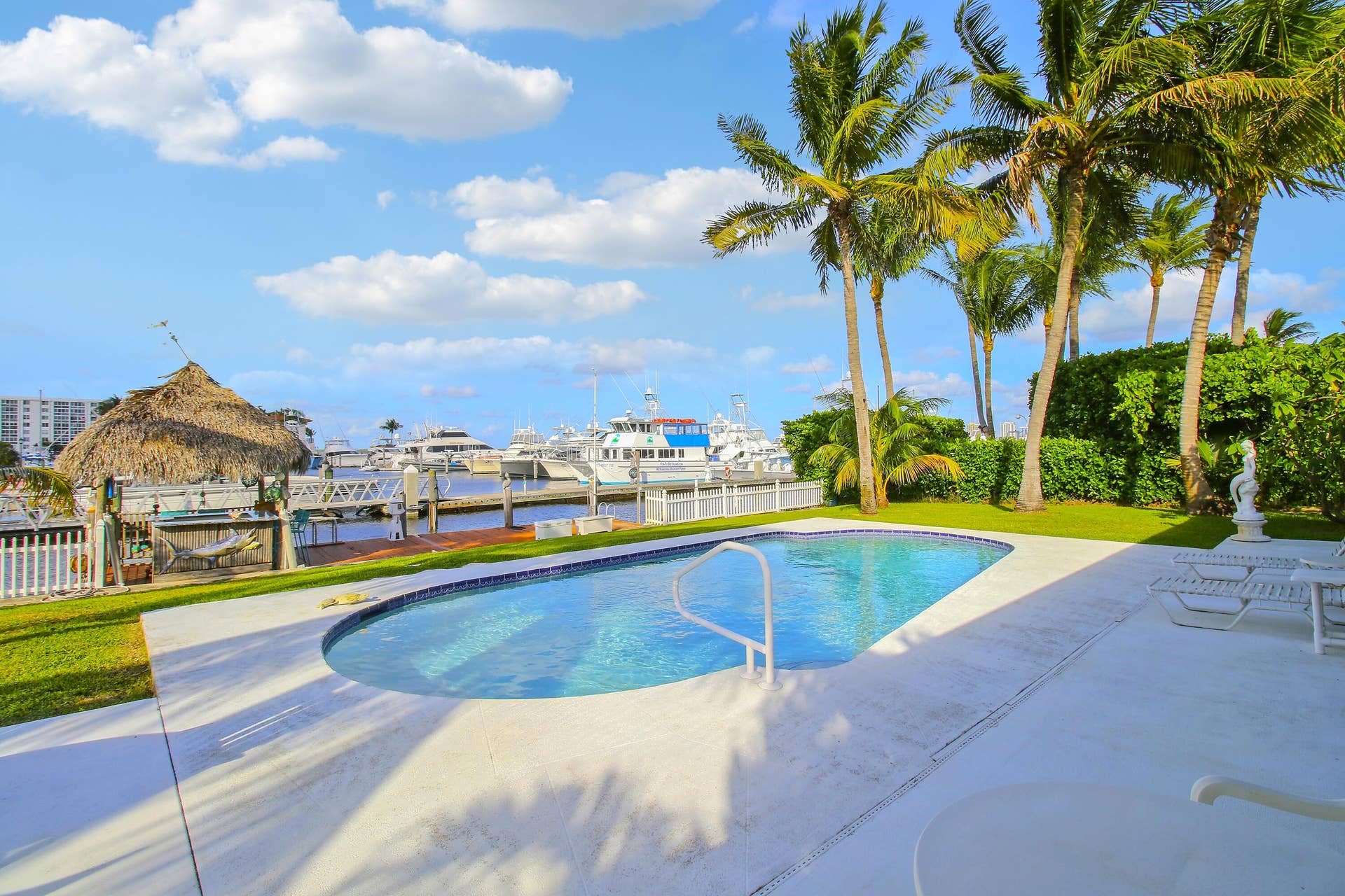 110 Shore Drive, Riviera Beach, FL 33404 Backyard