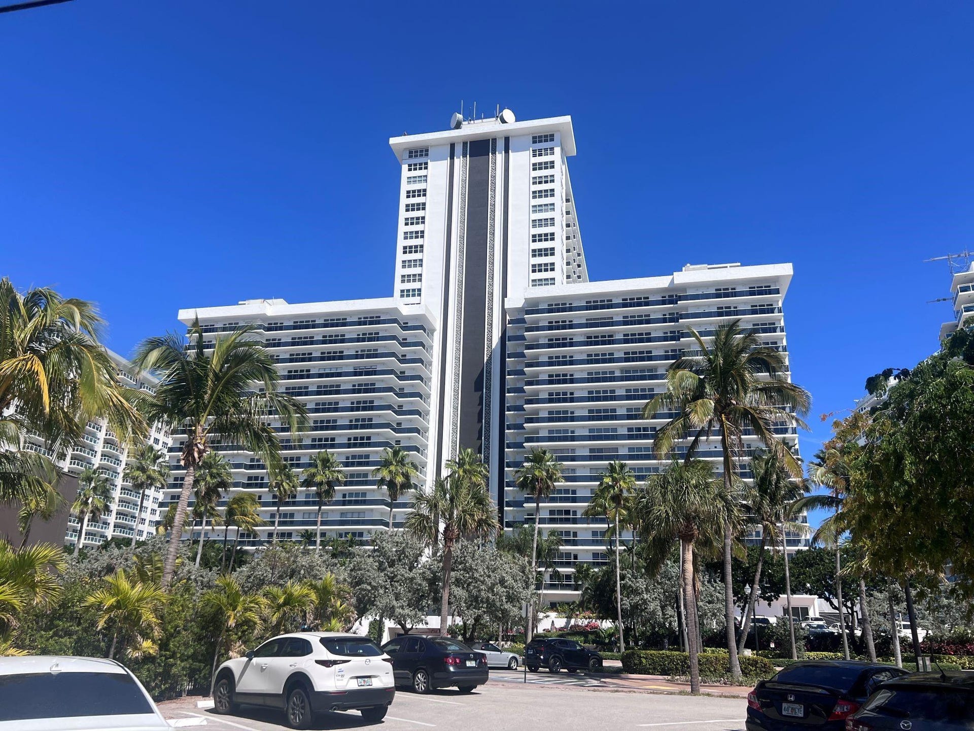 3500 GALT OCEAN Drive, #1103, Fort Lauderdale, FL 33308 Photo 1