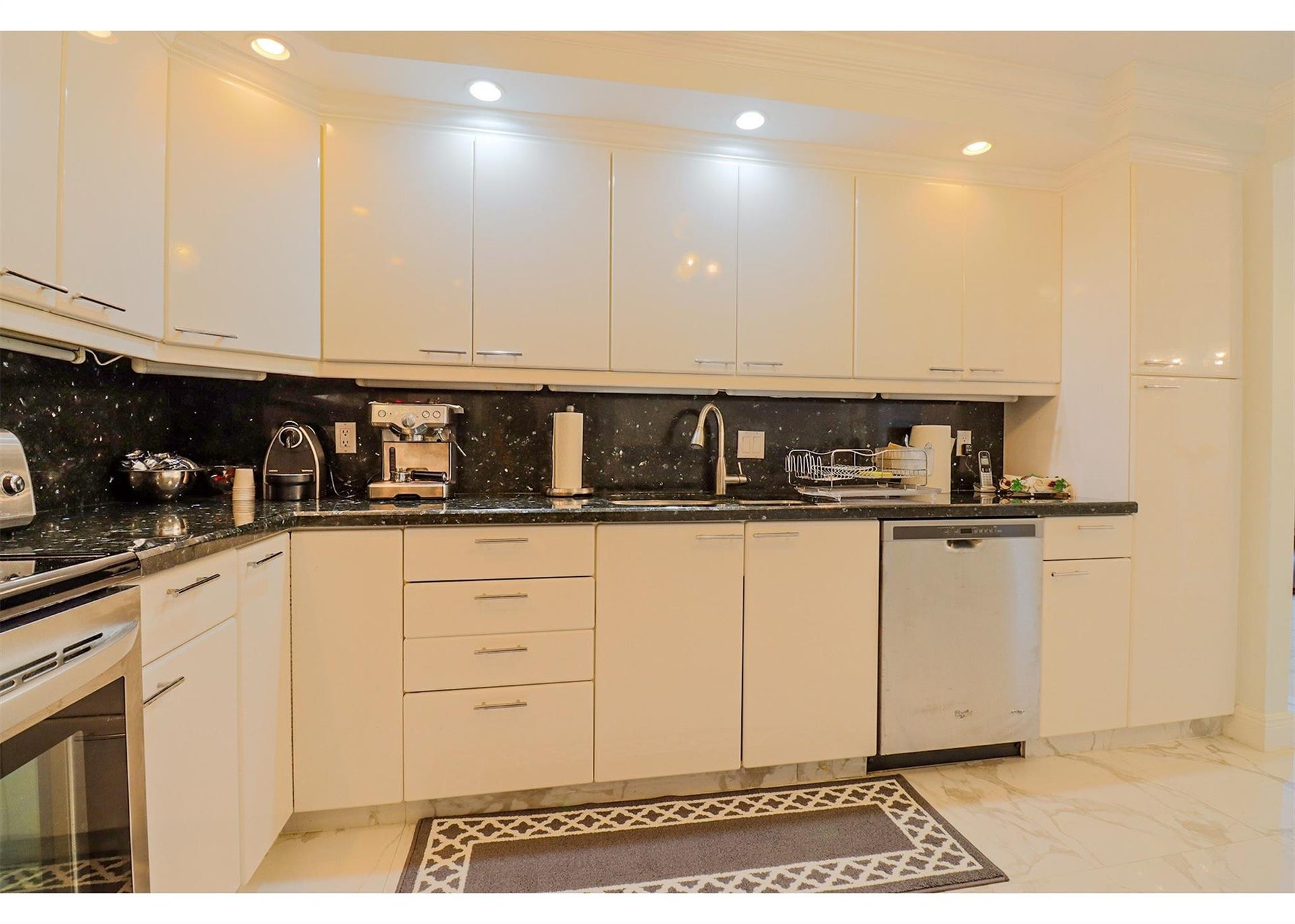 3500 GALT OCEAN Drive, #1103, Fort Lauderdale, FL 33308 Photo 13