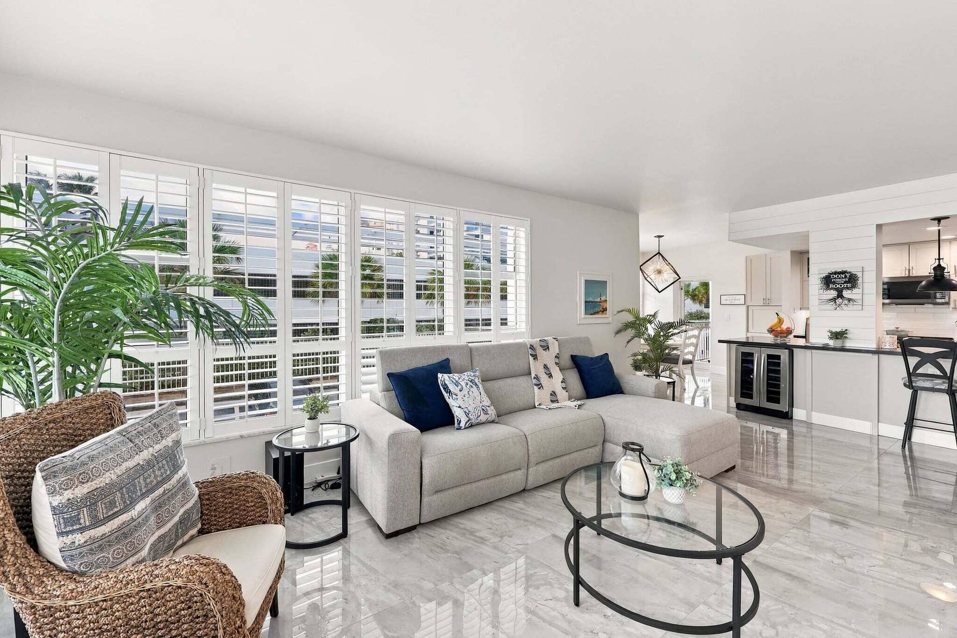 1620 S OCEAN Boulevard, #1E, Lauderdale By The Sea, FL 33062 19-453A8118