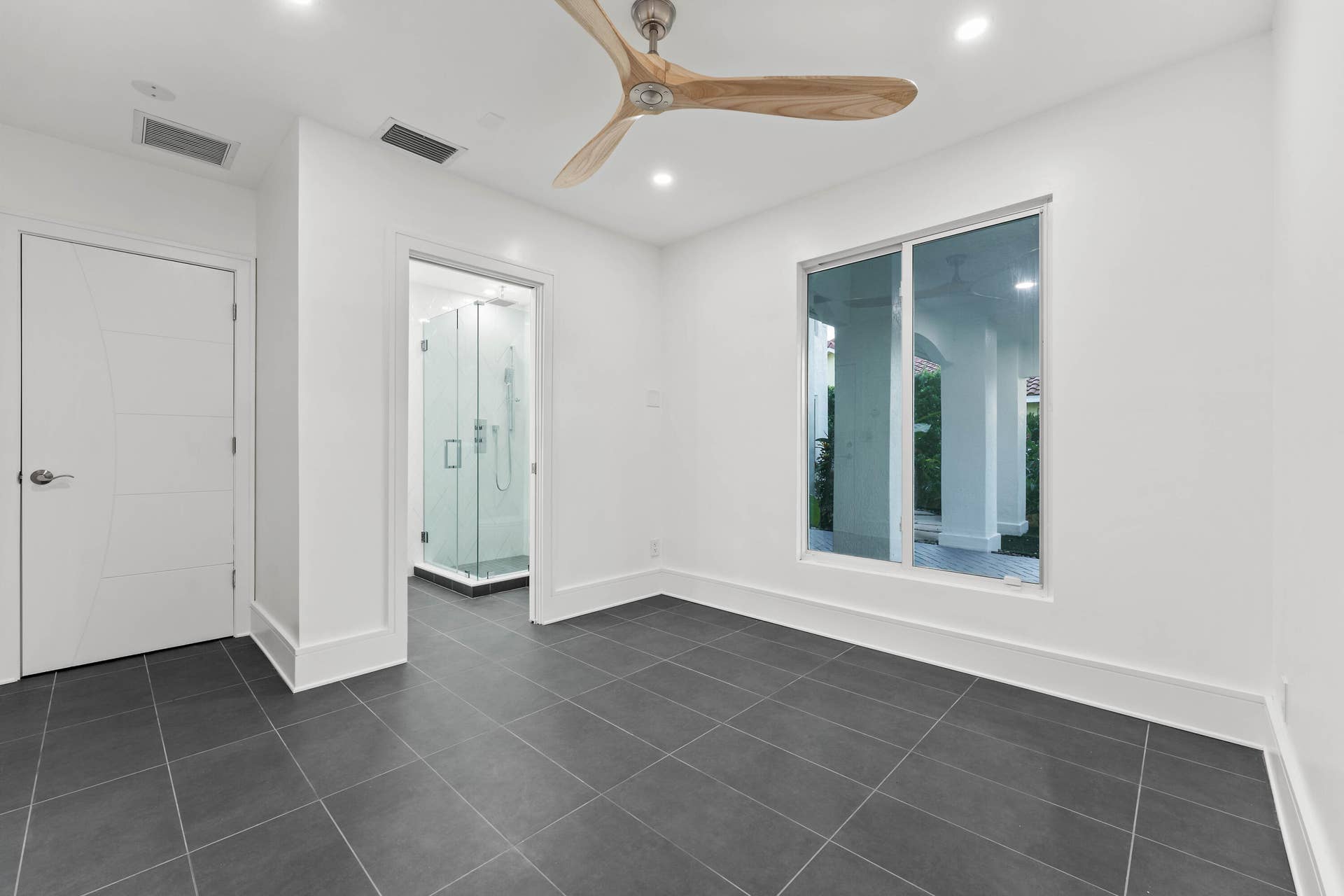 Bonus Room with Ensuite Bath