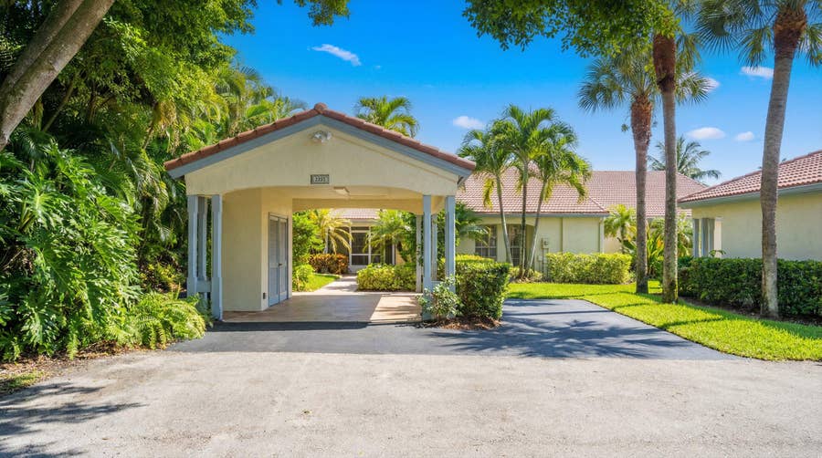 Property photo for 2236 Las Casitas Drive, Wellington, FL