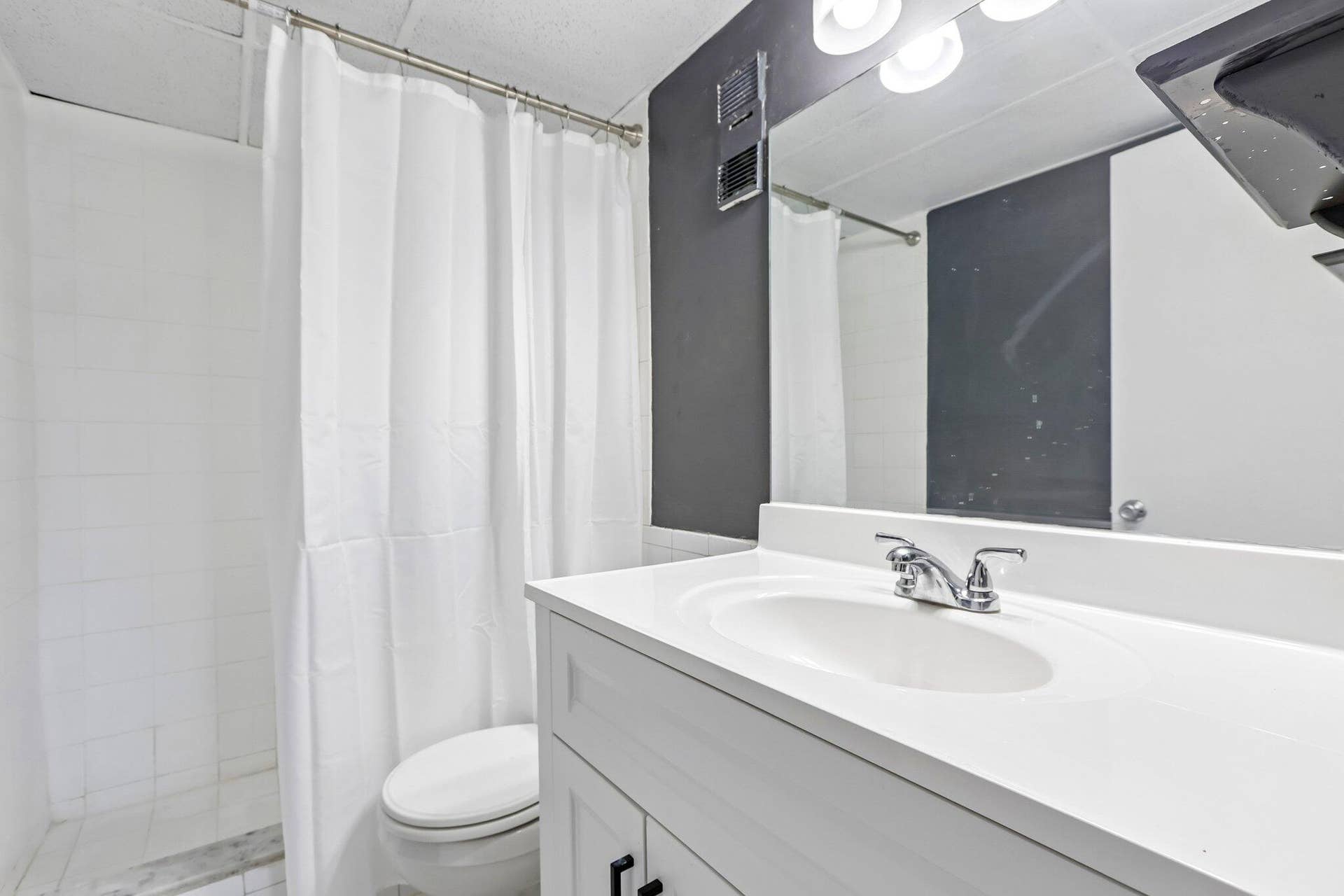 500 NE 2nd Street, #204, Dania Beach, FL 33004 17_Primary-Bathroom_Original-022