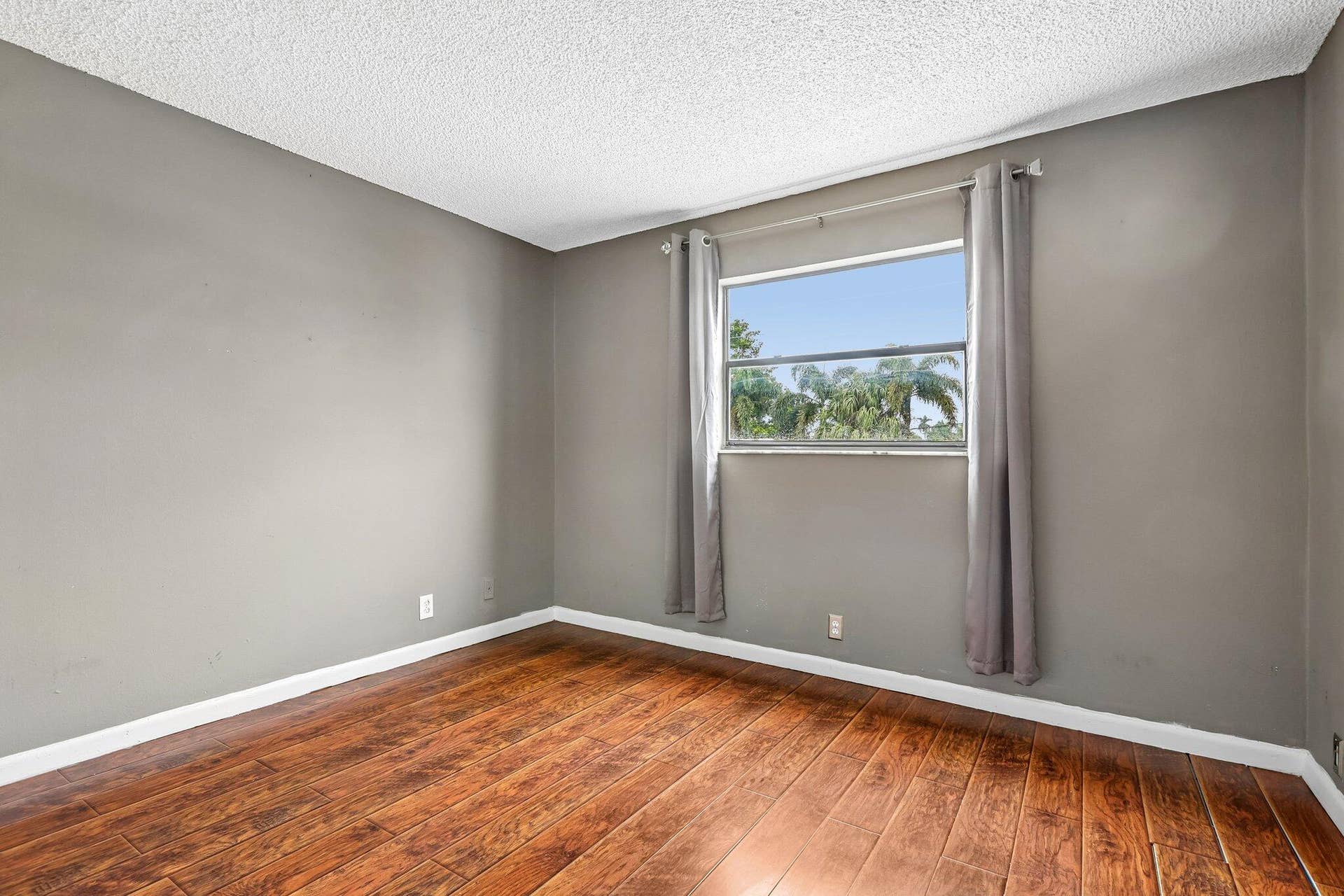 500 NE 2nd Street, #204, Dania Beach, FL 33004 19_Second-Bedroom_Original-024