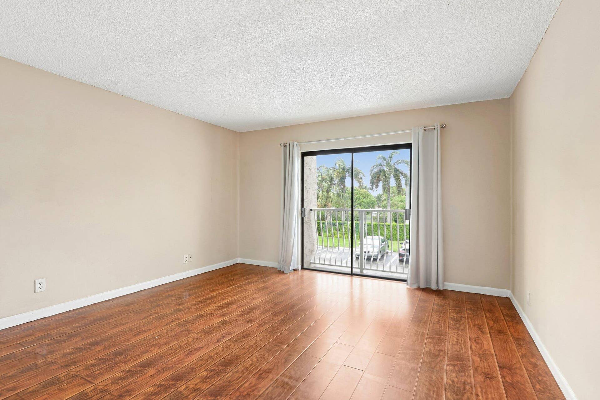 500 NE 2nd Street, #204, Dania Beach, FL 33004 13_Primary-Bedroom_Original-017