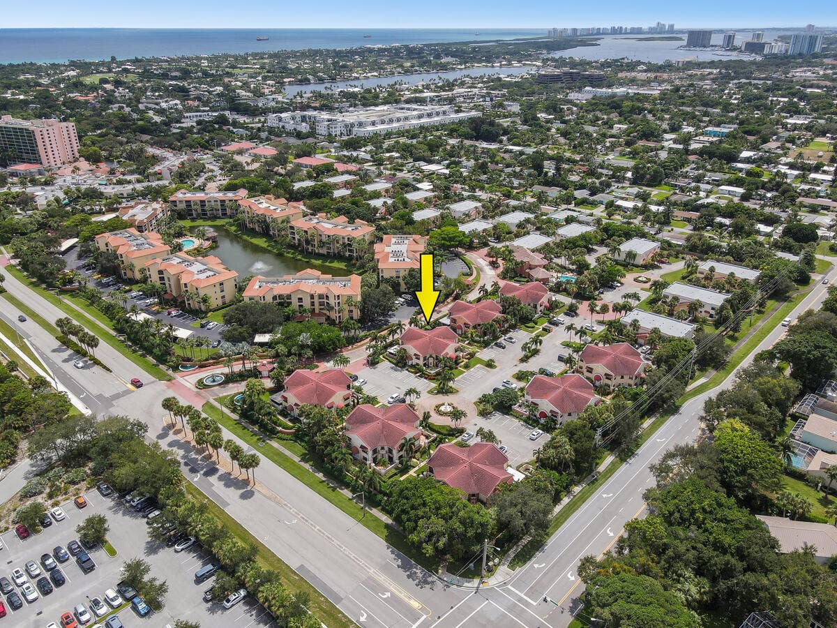28 Uno Lago Drive, Juno Beach, FL 33408 DJI_0290a