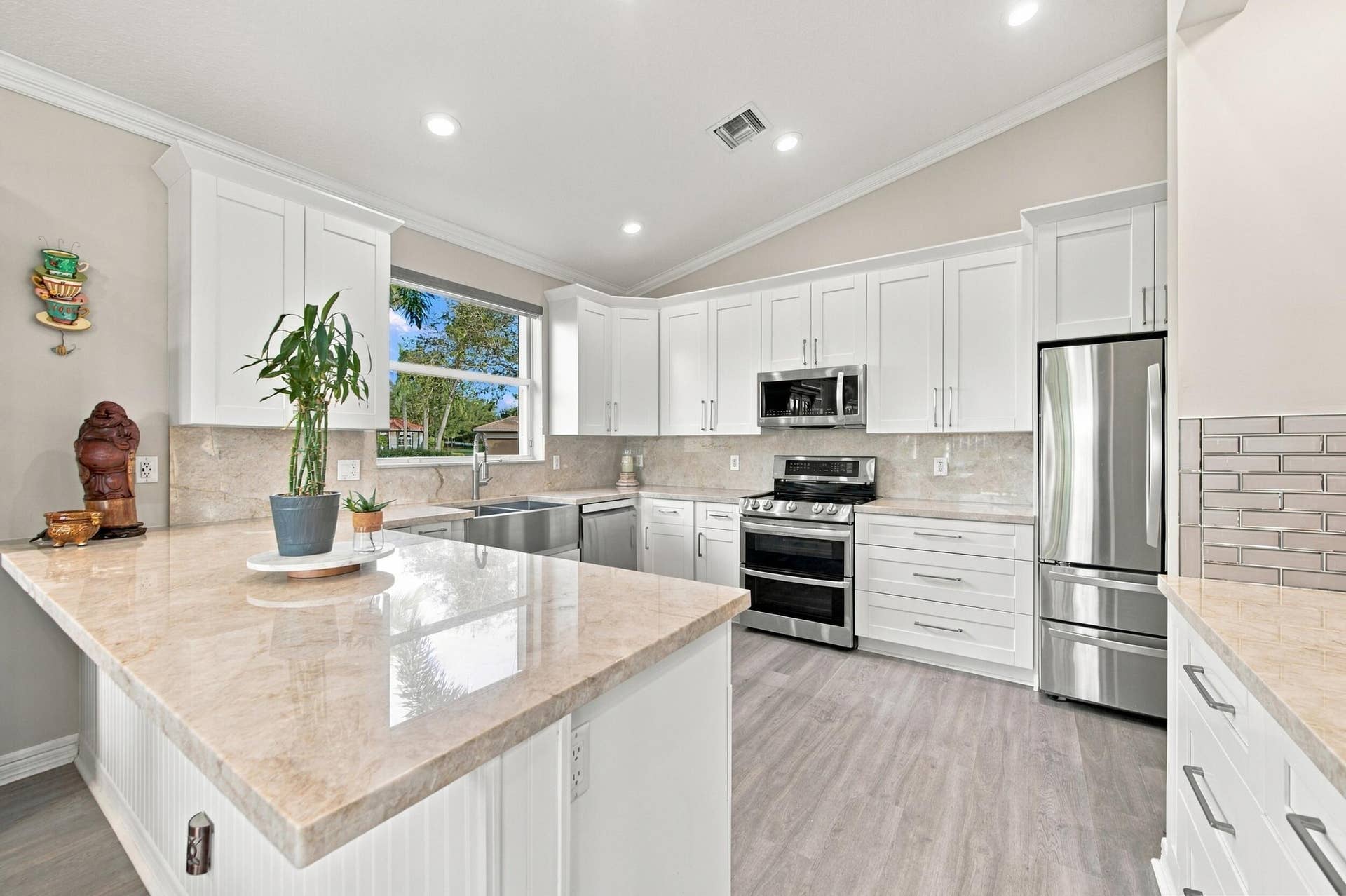 8189 Parini Way, Lake Worth, FL 33467 Kitchen