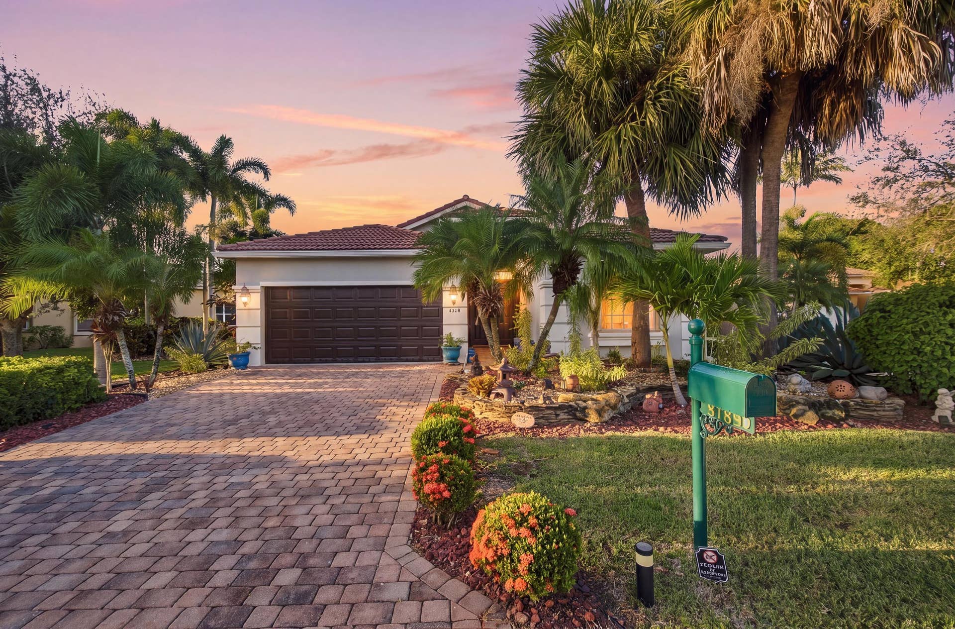 8189 Parini Way, Lake Worth, FL 33467 Front of the home