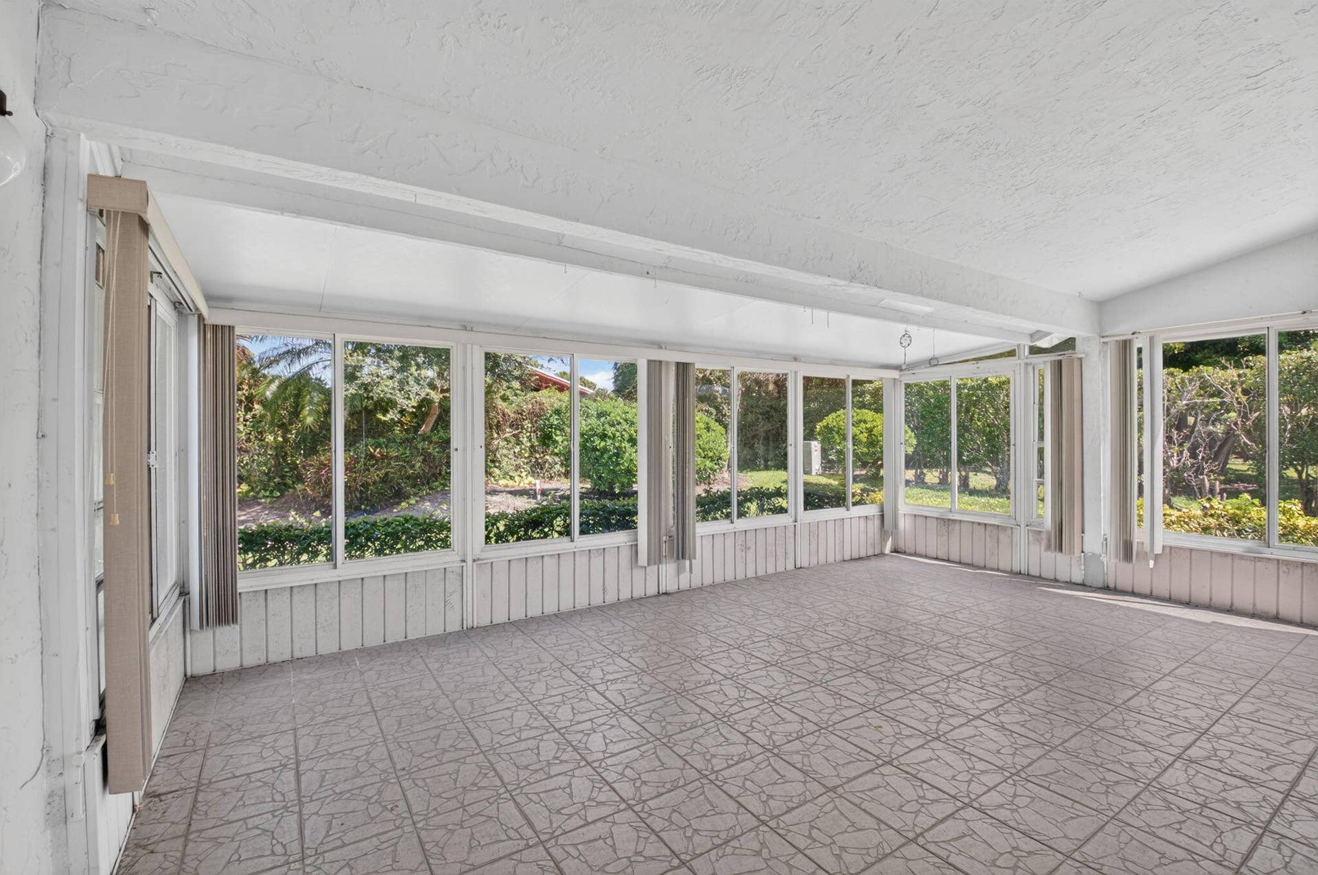 2915 Riviera Drive, Delray Beach, FL 33445 Florida Room