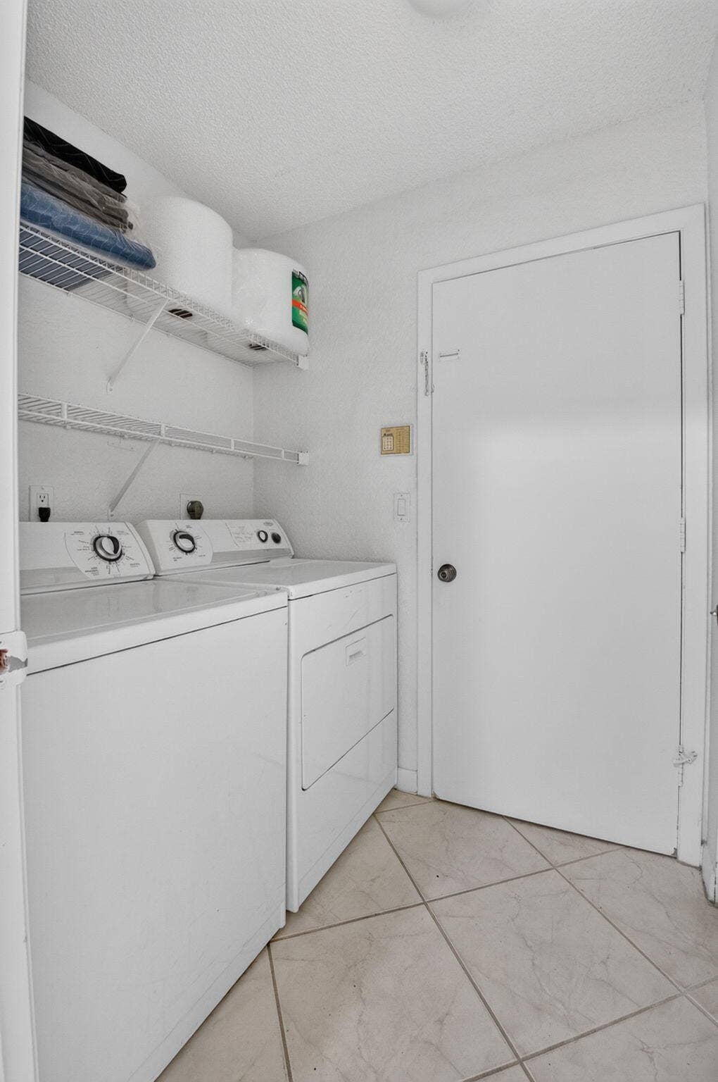 2915 Riviera Drive, Delray Beach, FL 33445 Laundry