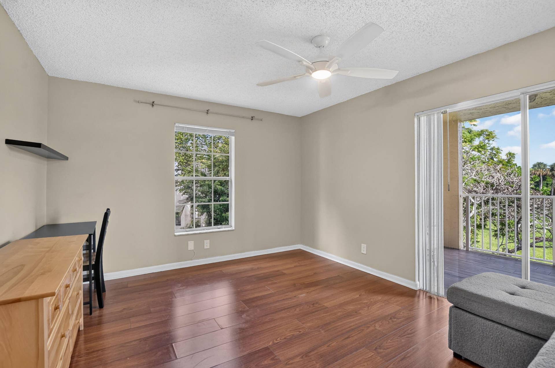 6284 La Costa Drive, #E, Boca Raton, FL 33433 En suite bedroom