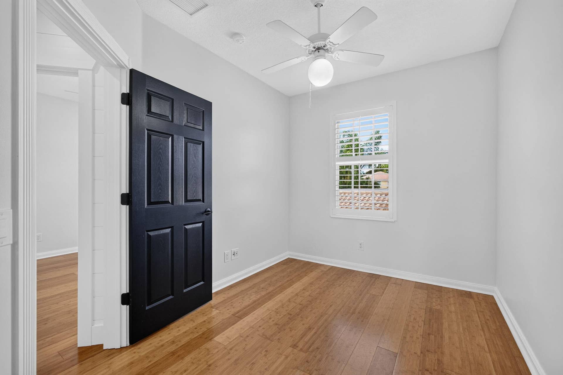 2nd Bedroom