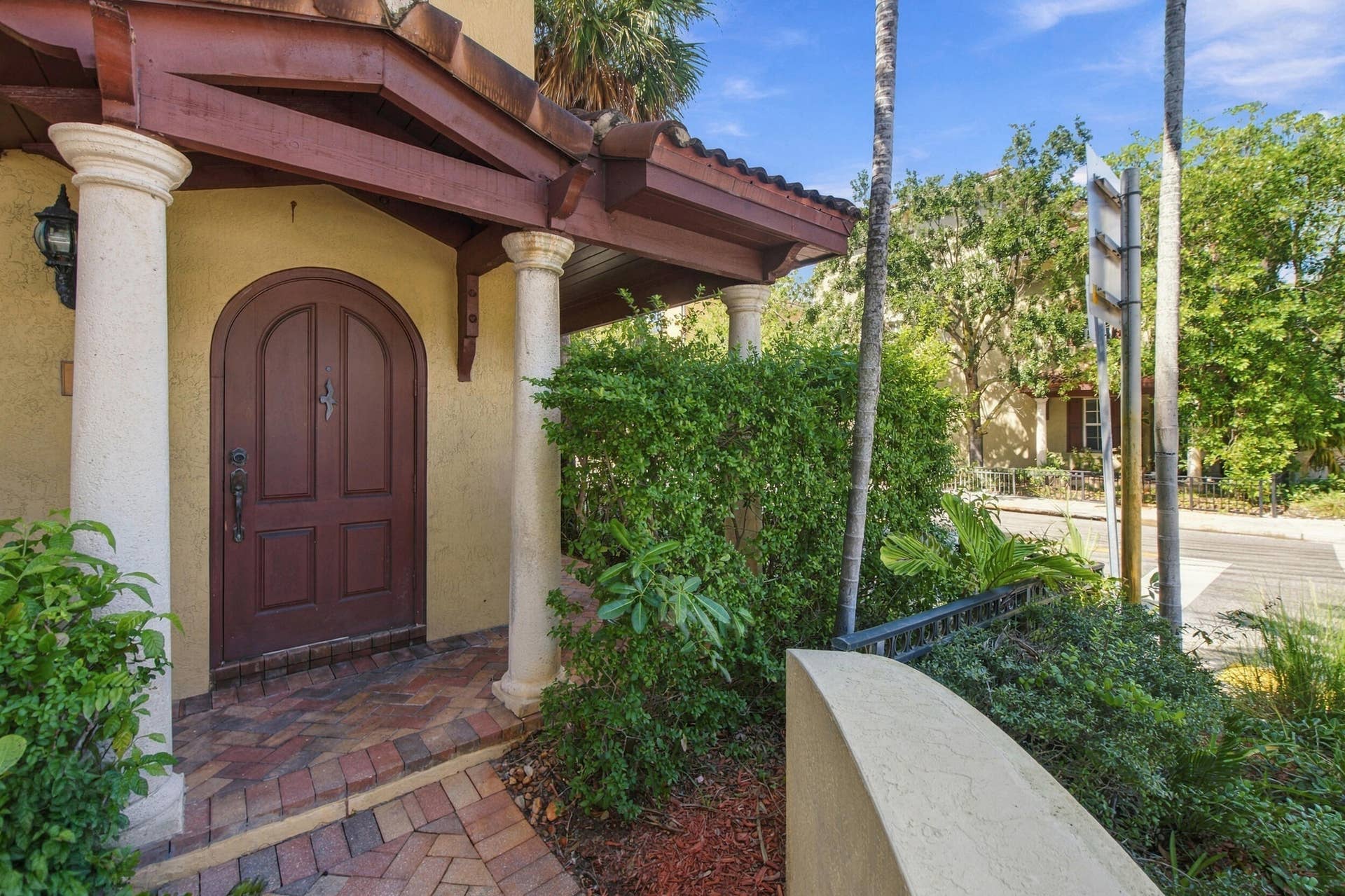 601 S Federal Highway, #25, Lake Worth, FL 33460 Entrance