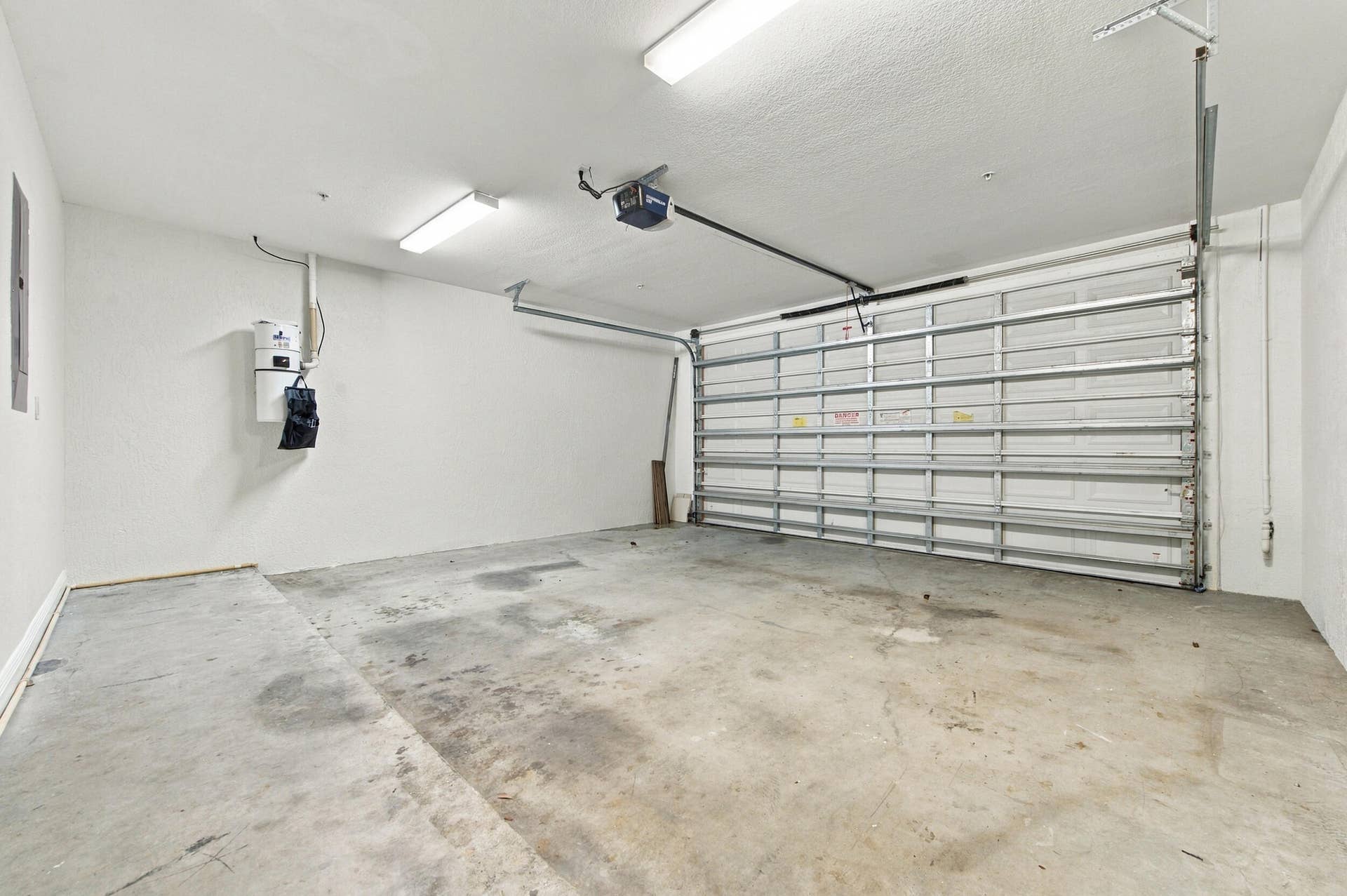 601 S Federal Highway, #25, Lake Worth, FL 33460 Garage