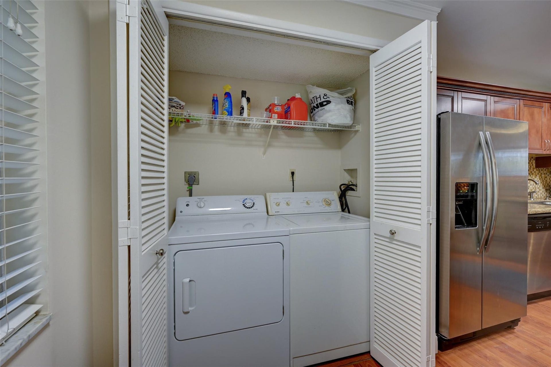 823 CYPRESS Boulevard, #201, Pompano Beach, FL 33069 Laundry