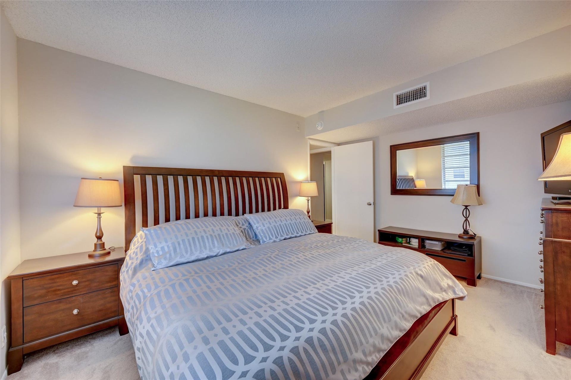 823 CYPRESS Boulevard, #201, Pompano Beach, FL 33069 Bedroom