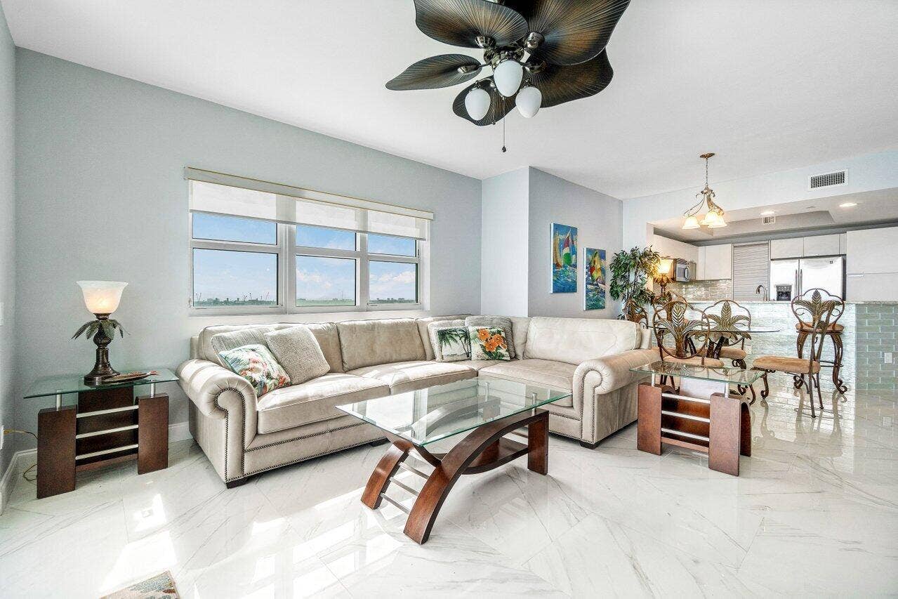 corner unit with extra windows