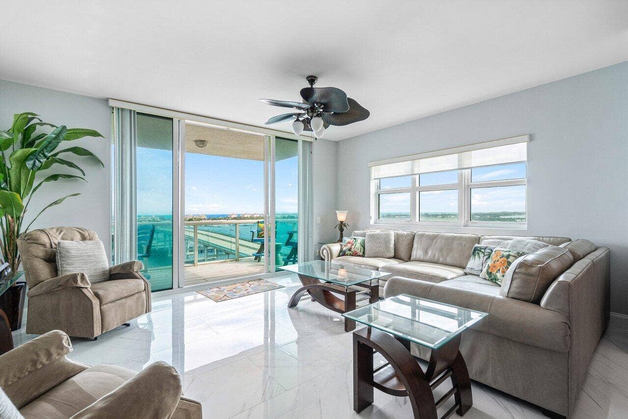 004-2640LakeShoreDrive-1216-RivieraBeach