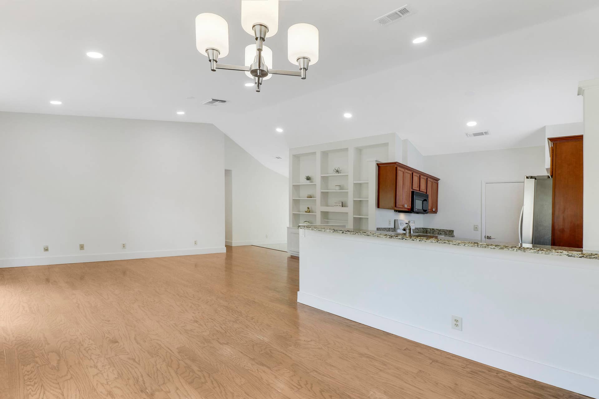 107 GREENBRIAR Drive, Jupiter, FL 33458 House3-16