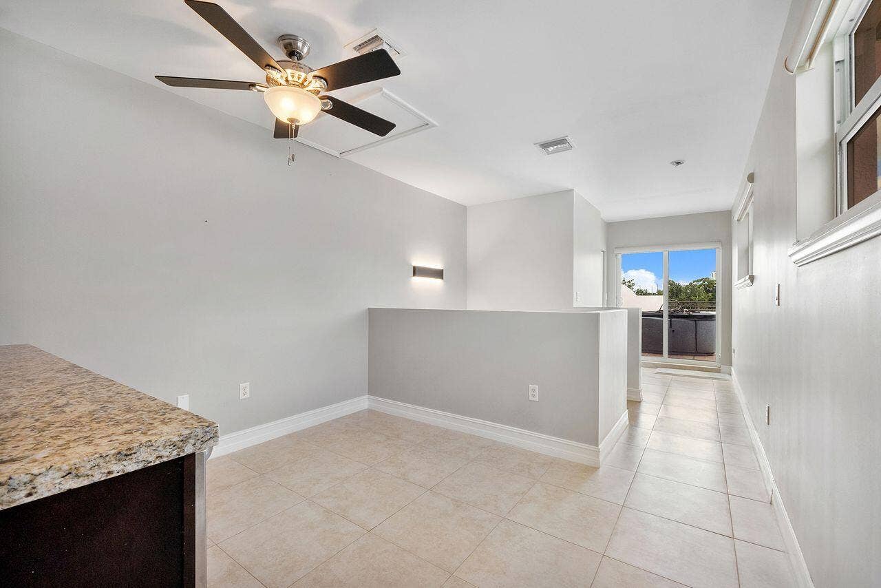 612 SW 10th Street, Fort Lauderdale, FL 33315 612_Sw_10th_St_022
