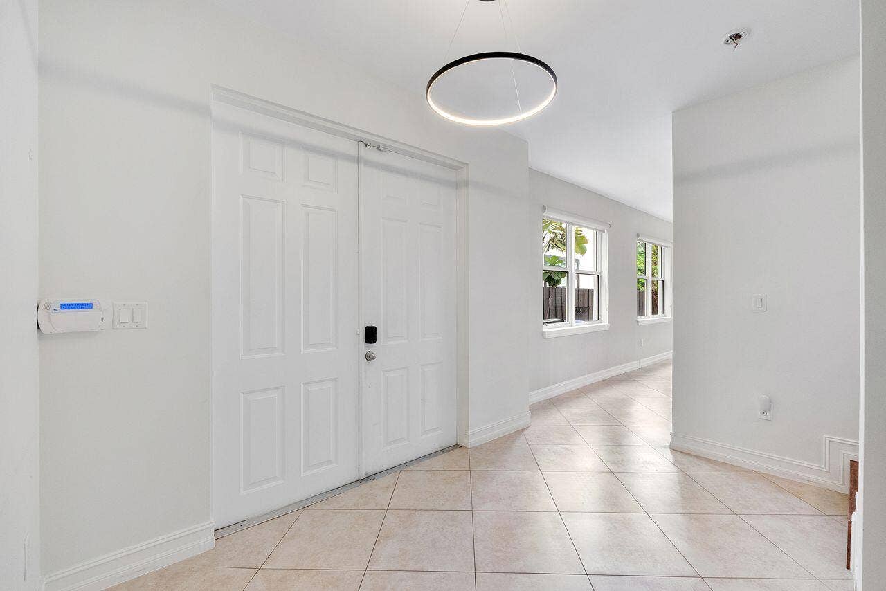 612 SW 10th Street, Fort Lauderdale, FL 33315 612_Sw_10th_St_048