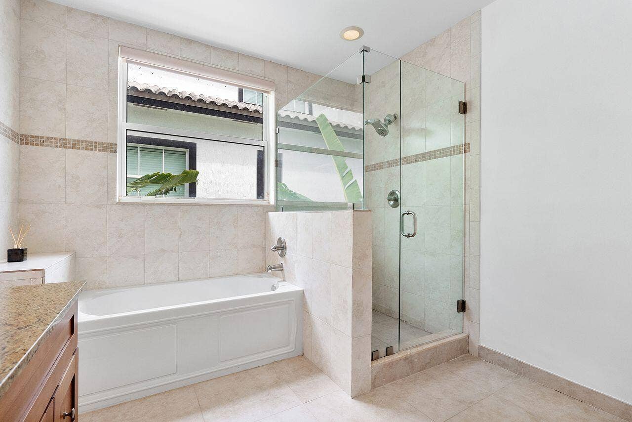612 SW 10th Street, Fort Lauderdale, FL 33315 612_Sw_10th_St_033