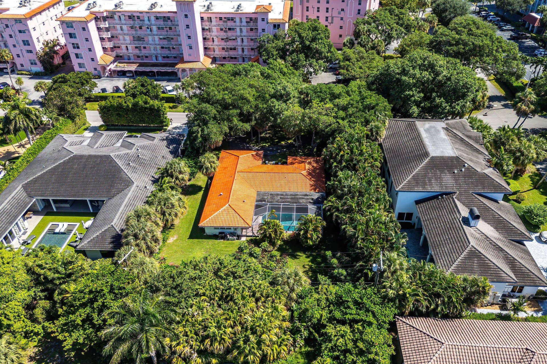1075 Banyan Road, Boca Raton, FL 33432 009-1075BanyanRoad-BocaRaton-FL-33432-SM