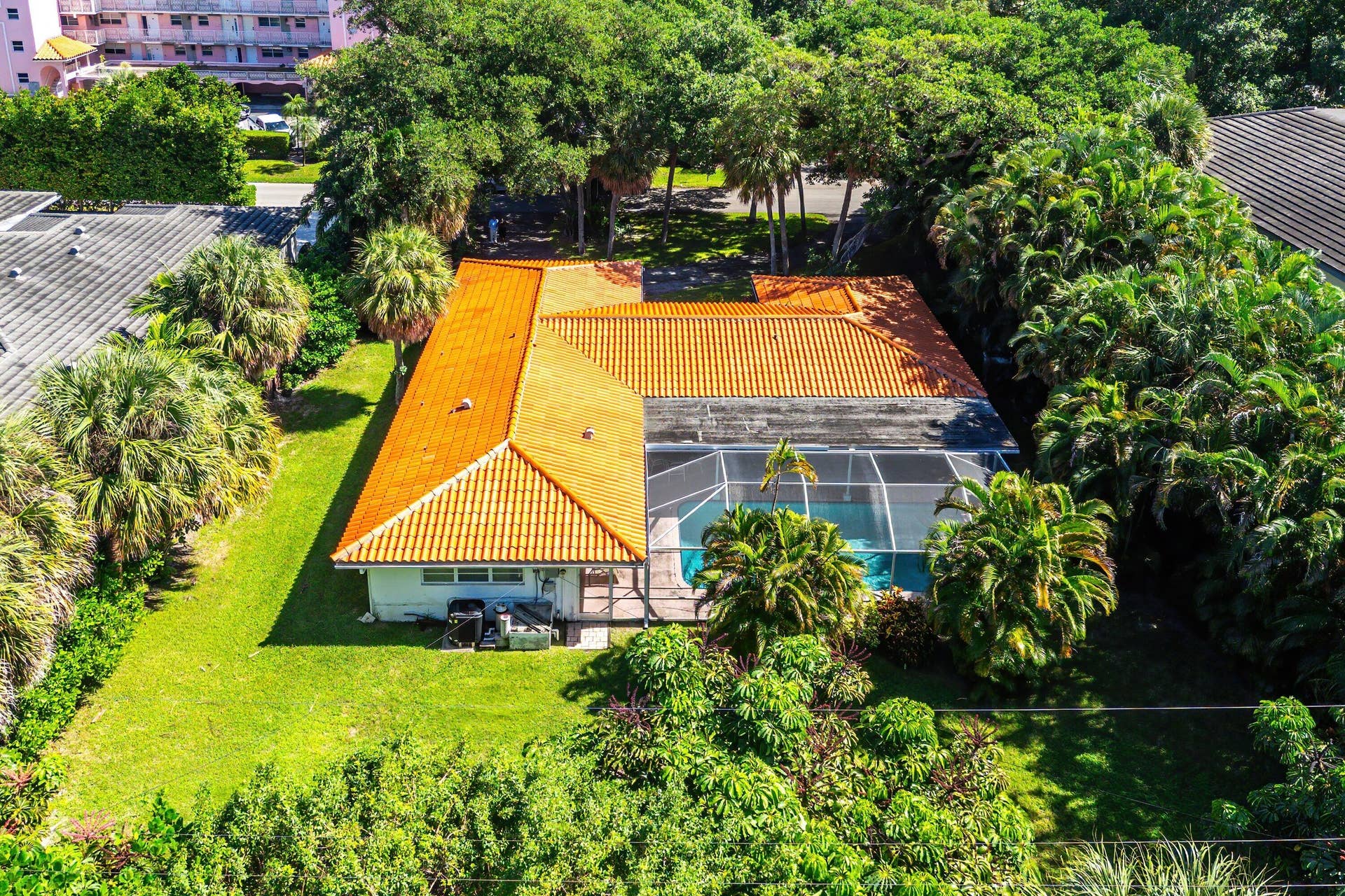 1075 Banyan Road, Boca Raton, FL 33432 011-1075BanyanRoad-BocaRaton-FL-33432-SM