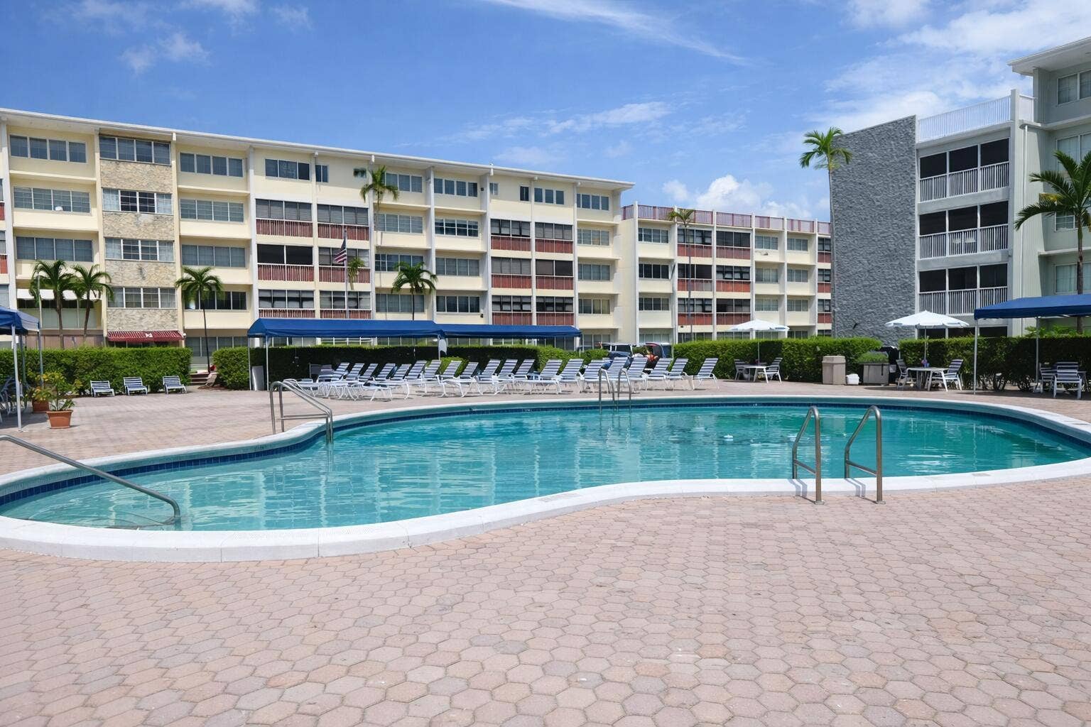 215 SE 3RD Avenue, #306D, Hallandale Beach, FL 33009 POOL