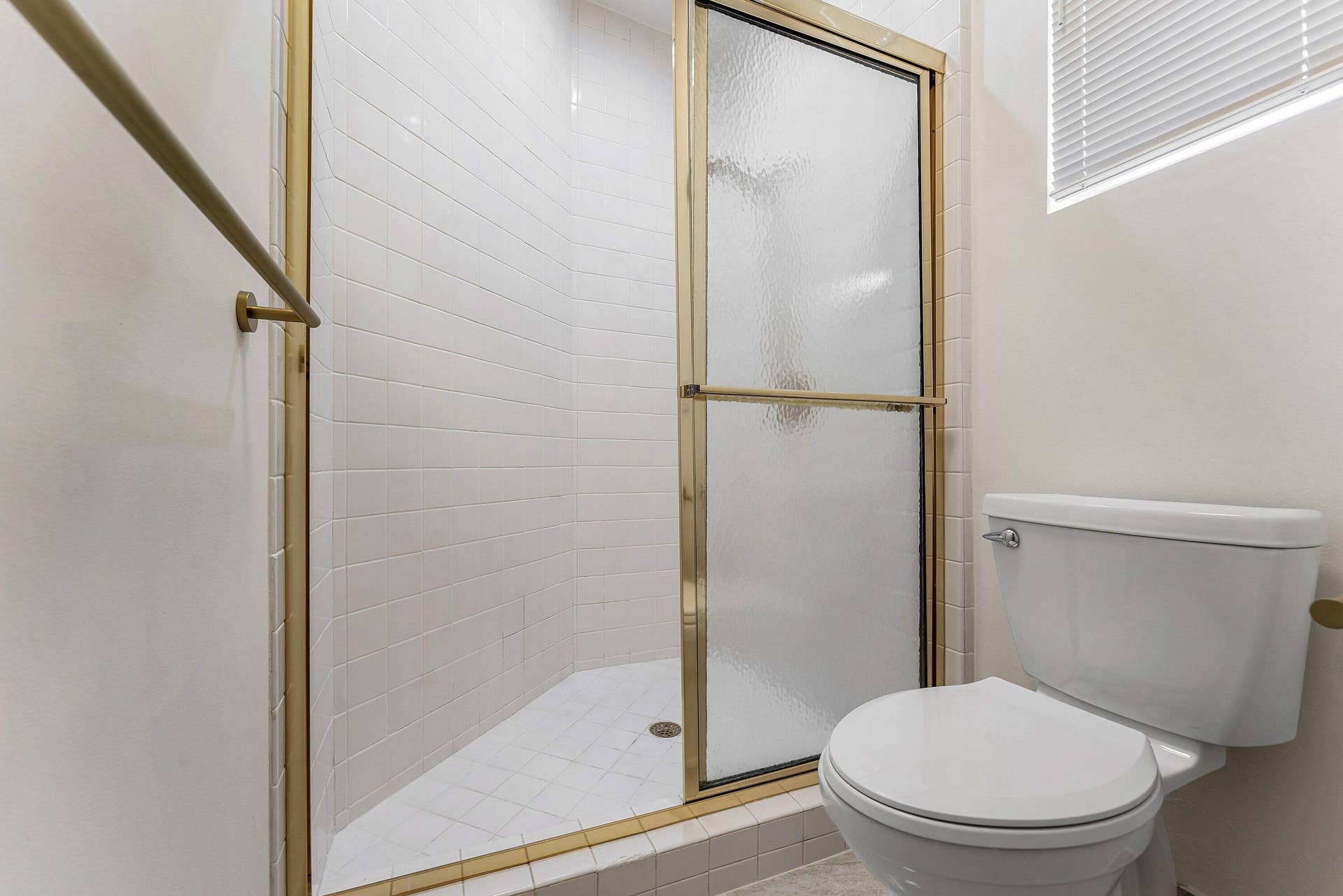 16740 Echo Hollow Circle, Delray Beach, FL 33484 4th Guest Bathroom