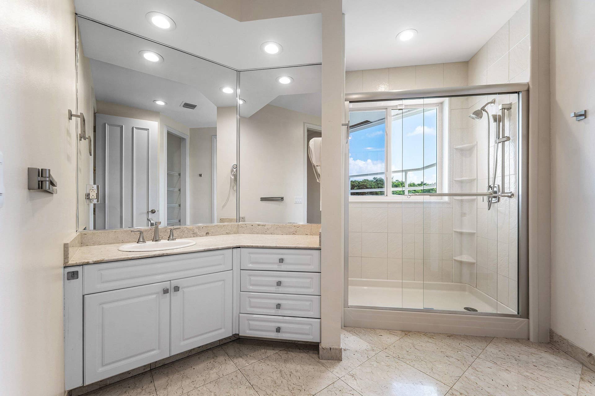16740 Echo Hollow Circle, Delray Beach, FL 33484 3rd Guest Bathroom