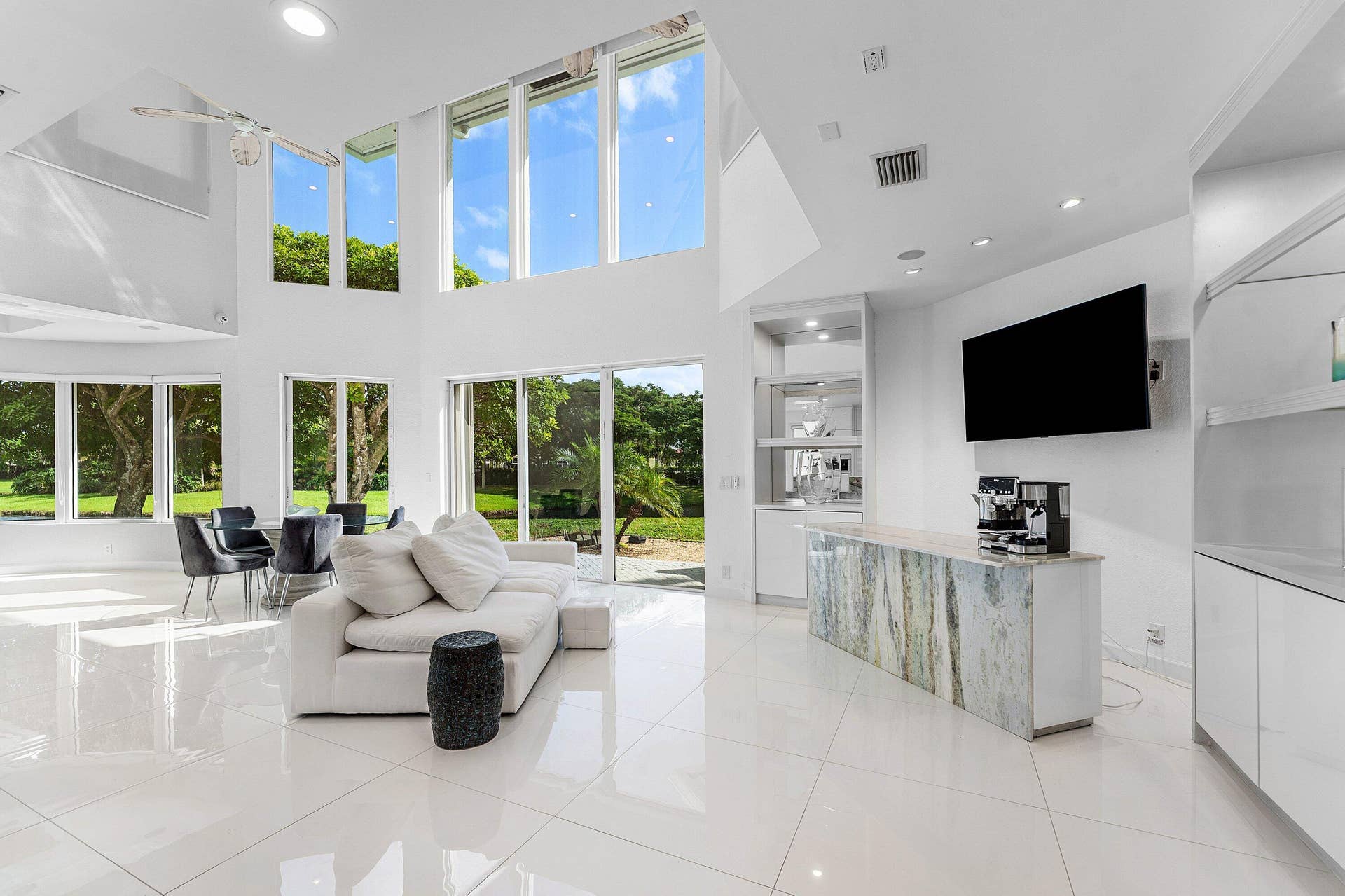 16740 Echo Hollow Circle, Delray Beach, FL 33484 Family Room /Breakfast Area