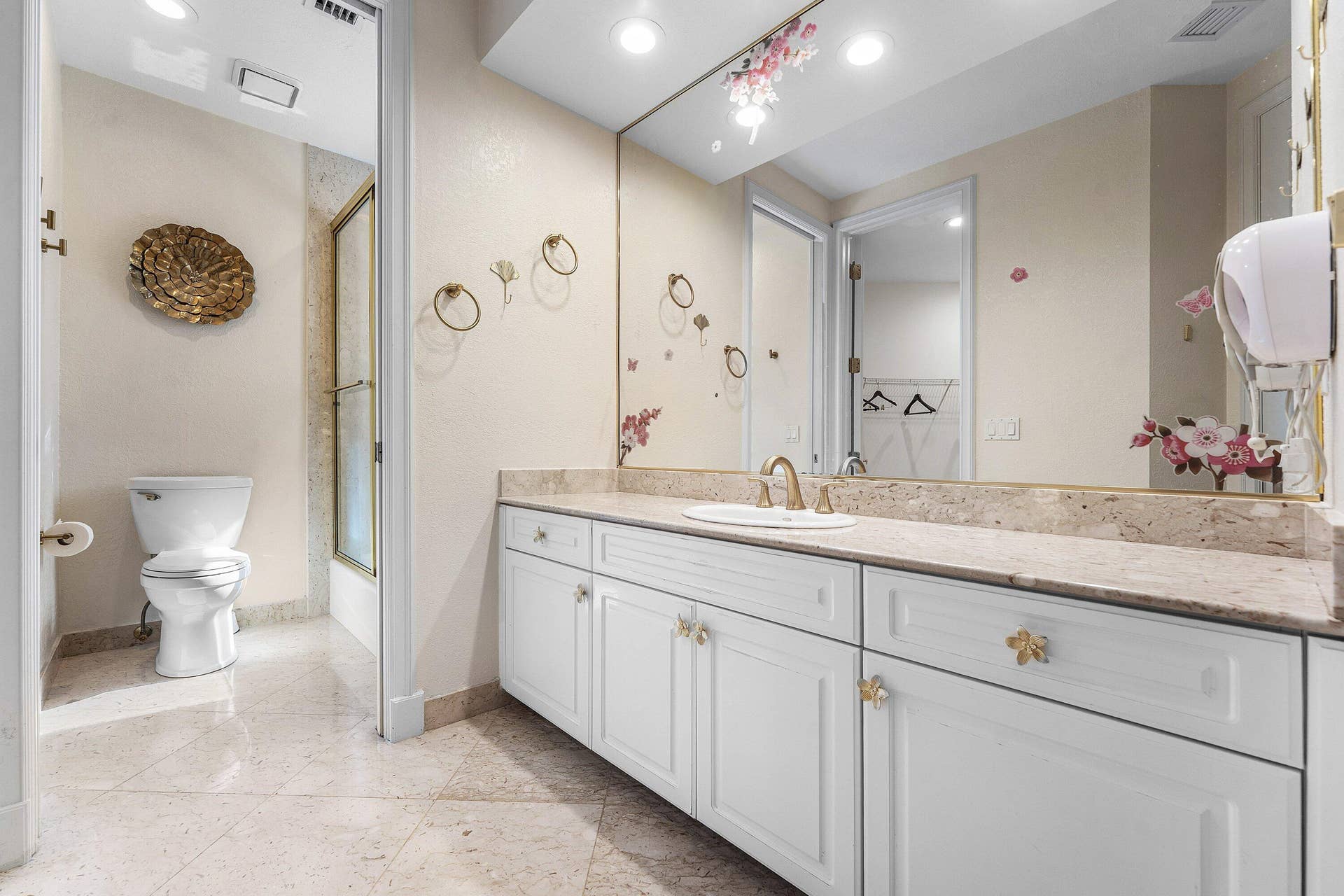 16740 Echo Hollow Circle, Delray Beach, FL 33484 2nd Guest Bathroom