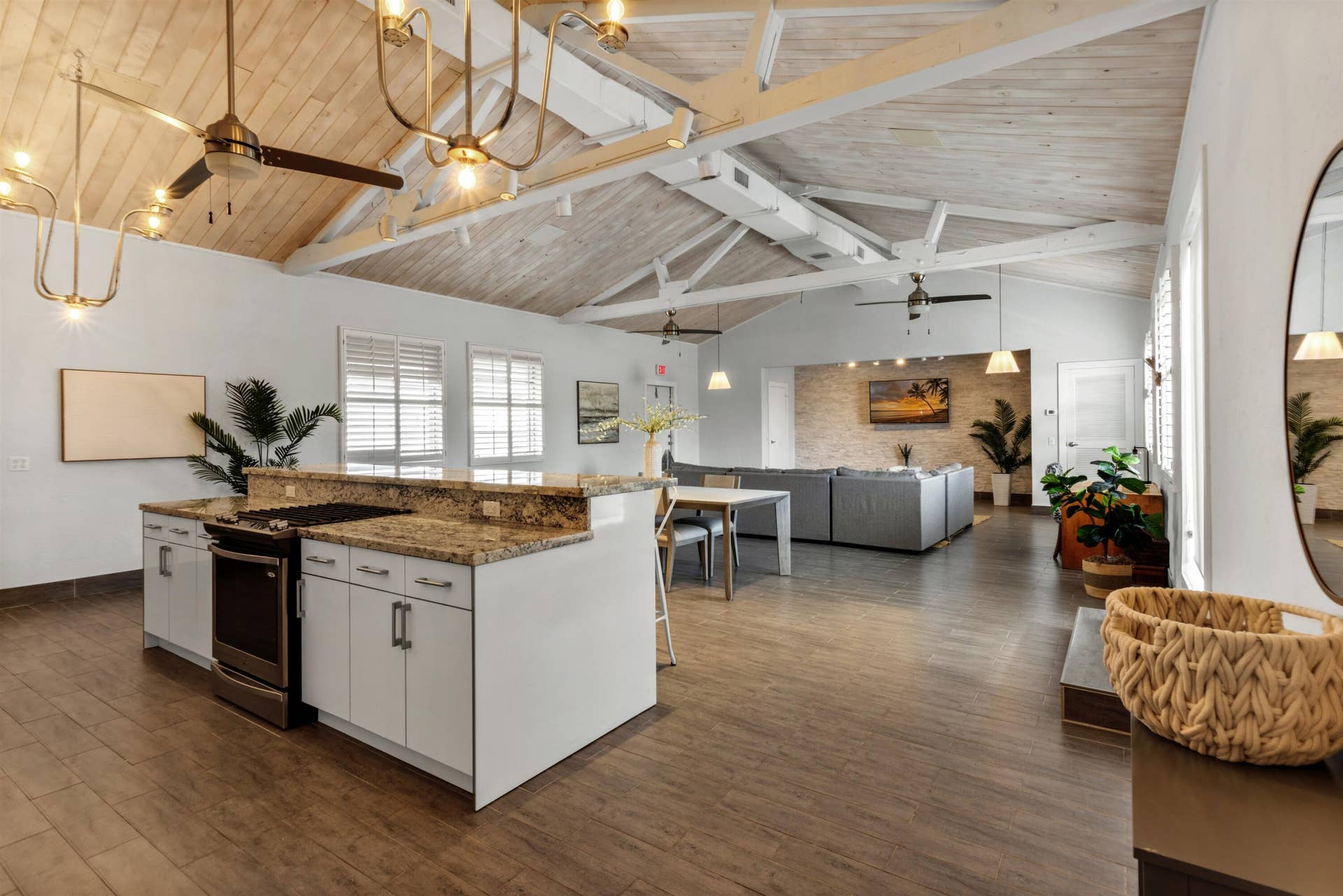419 E Atlantic Avenue, Delray Beach, FL 33483 OVERALL_ANGLE_RIGHT