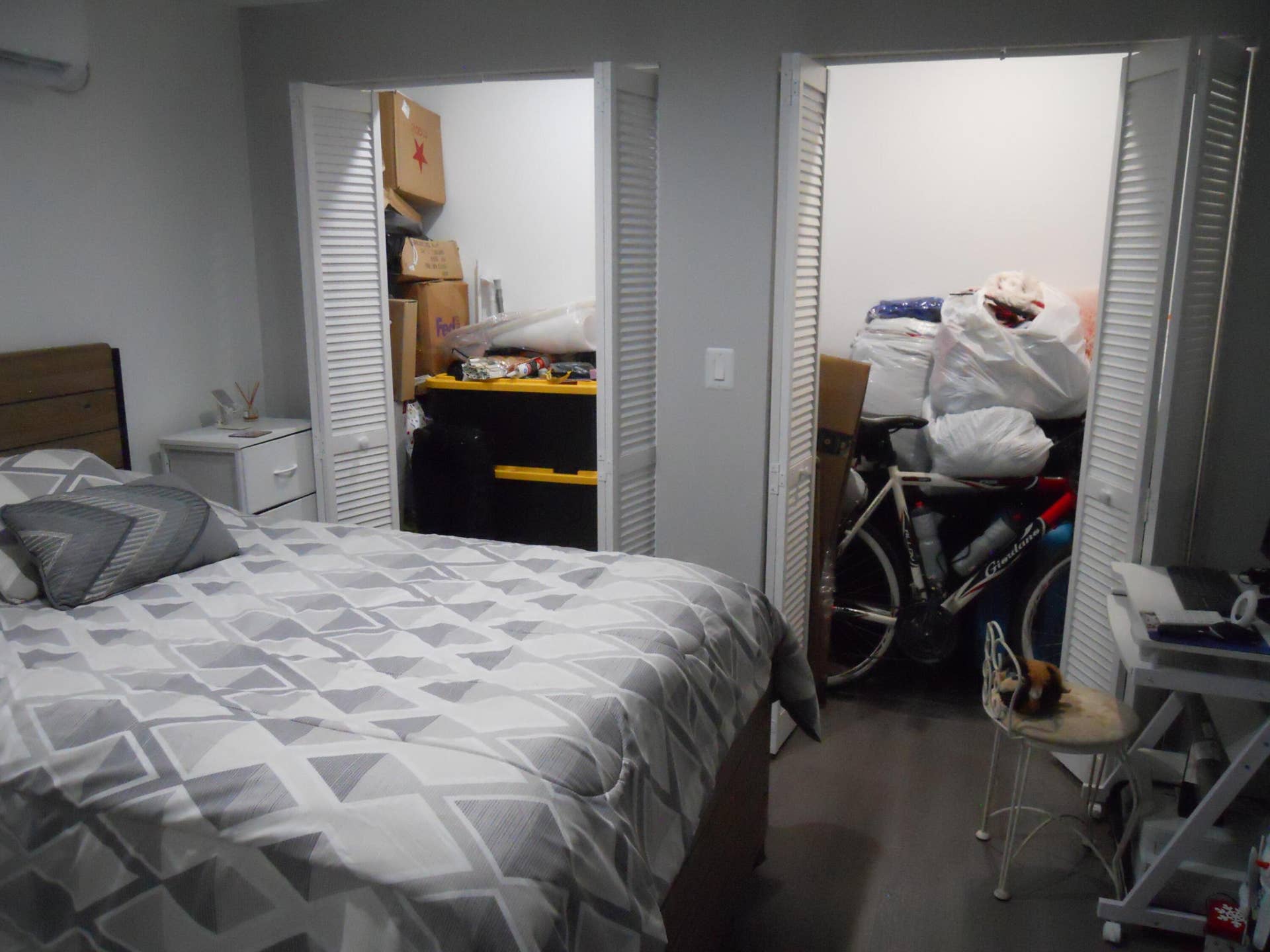 2nd bedroom