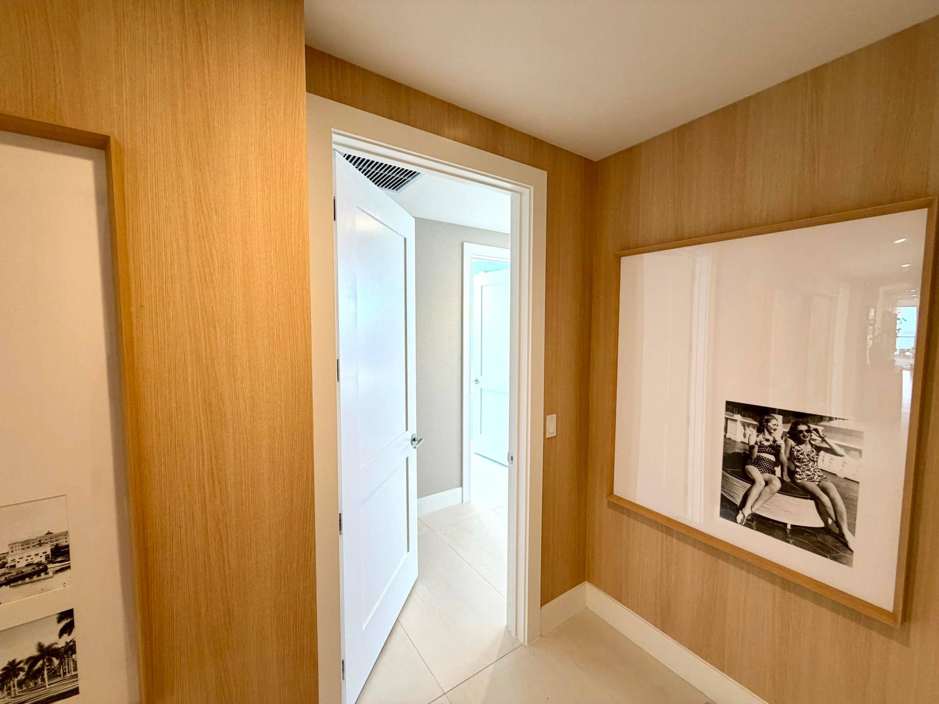 153 N Seabreeze Blvd, #1602, Fort Lauderdale, FL 33304 Entrance to owner's suite