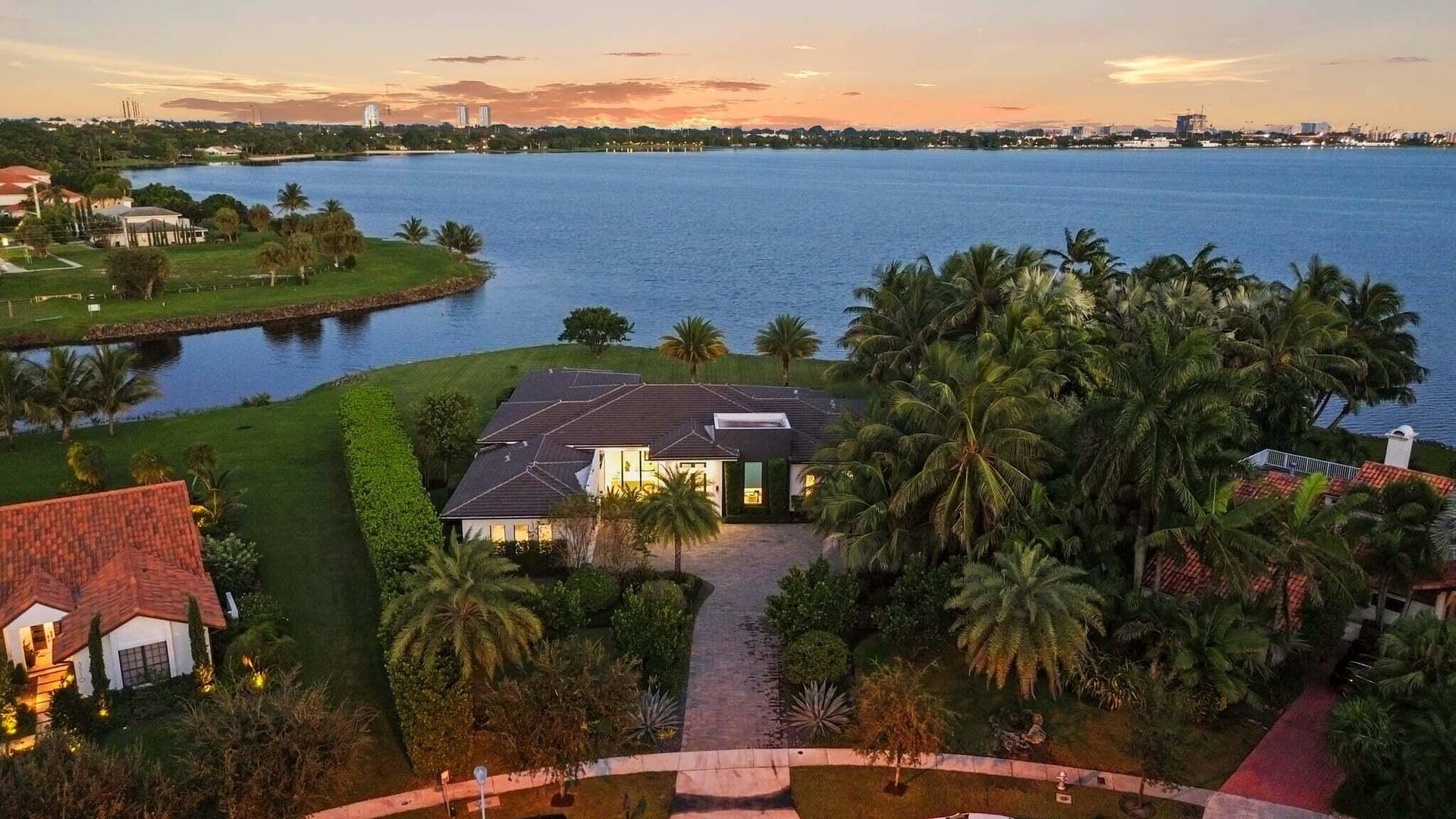 3500 EMBASSY Drive, West Palm Beach, FL 33401 Aerial