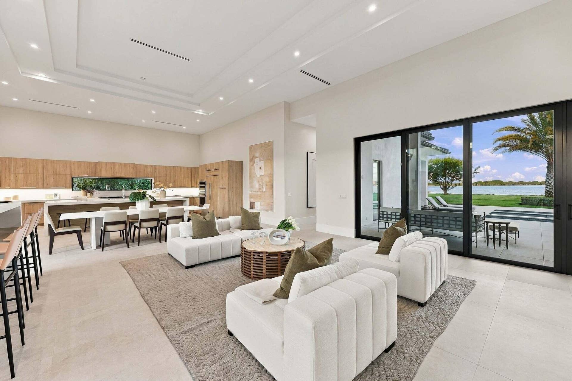 3500 EMBASSY Drive, West Palm Beach, FL 33401 Great Room
