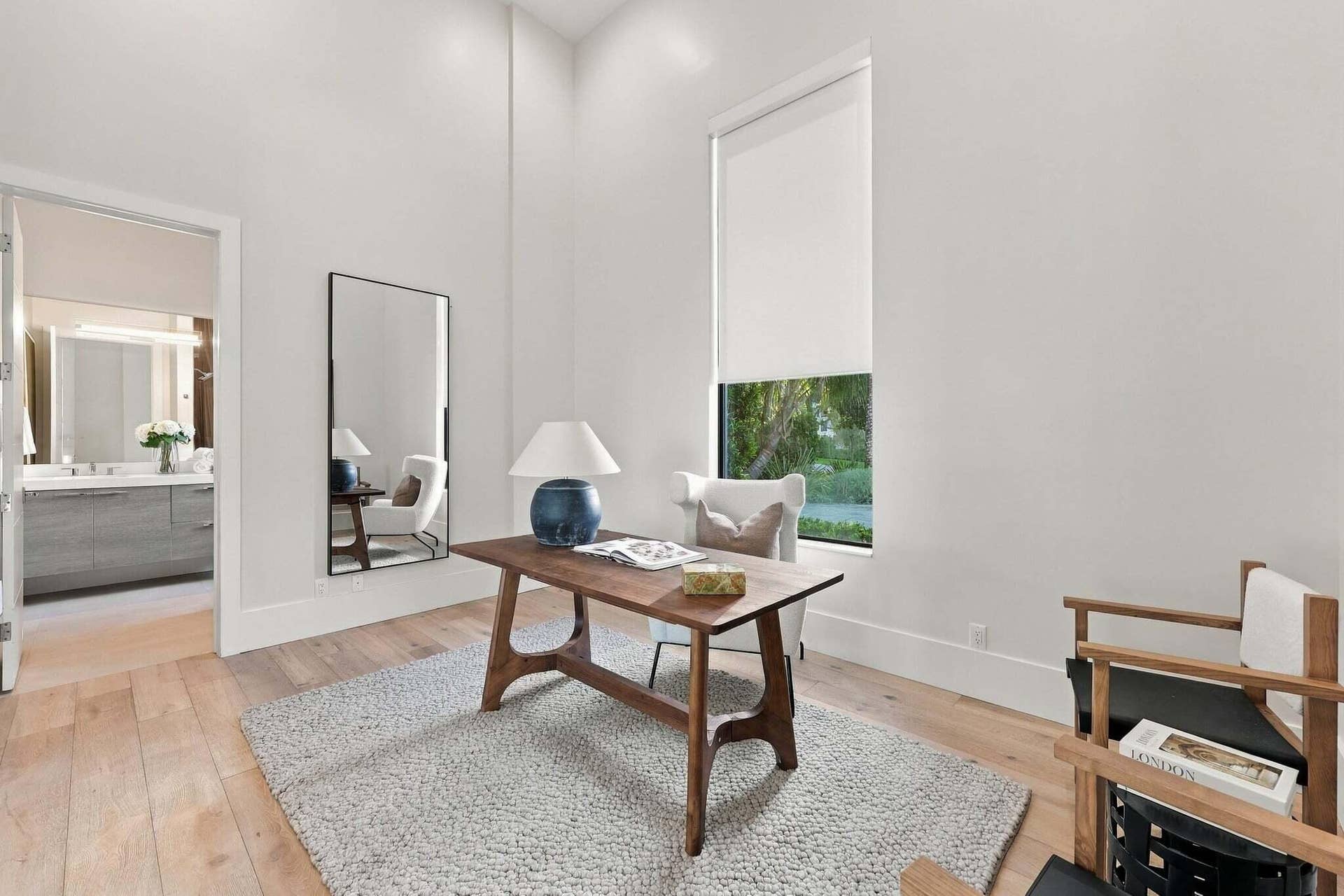 3500 EMBASSY Drive, West Palm Beach, FL 33401 Office / 5th Bedroom