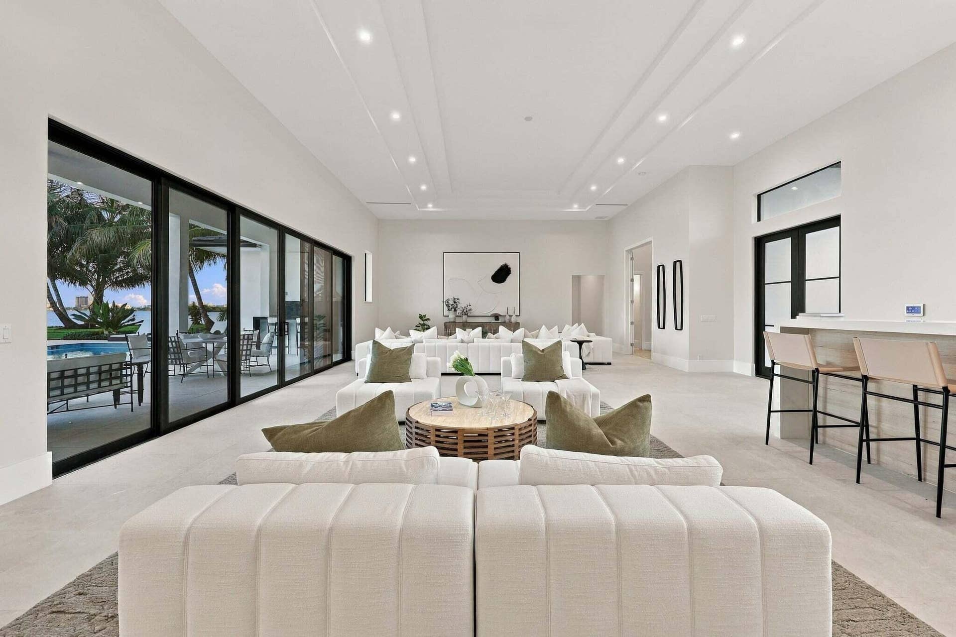 3500 EMBASSY Drive, West Palm Beach, FL 33401 Great Room
