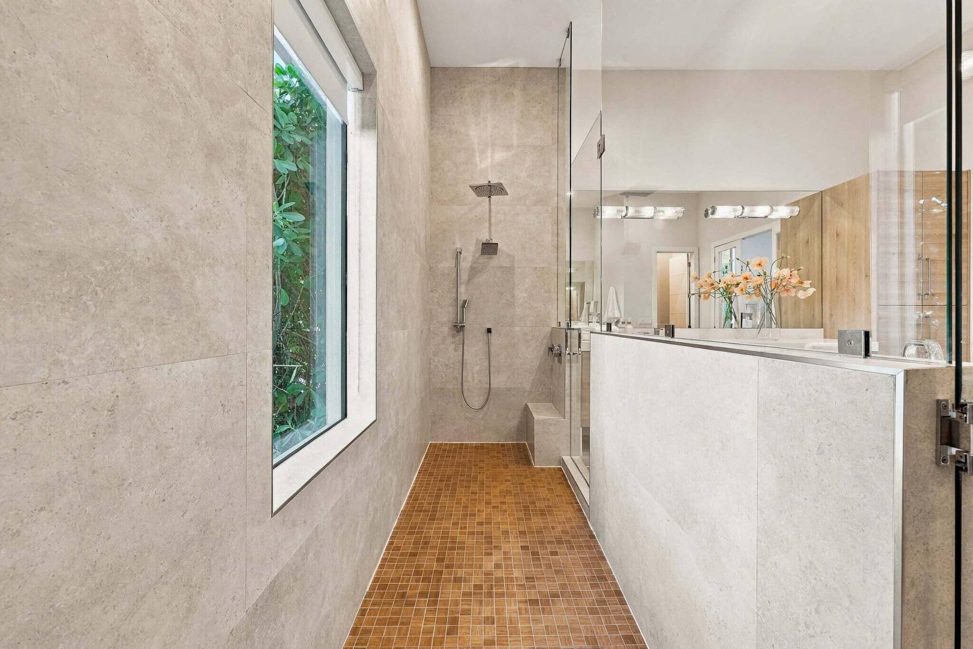3500 EMBASSY Drive, West Palm Beach, FL 33401 Primary Bath